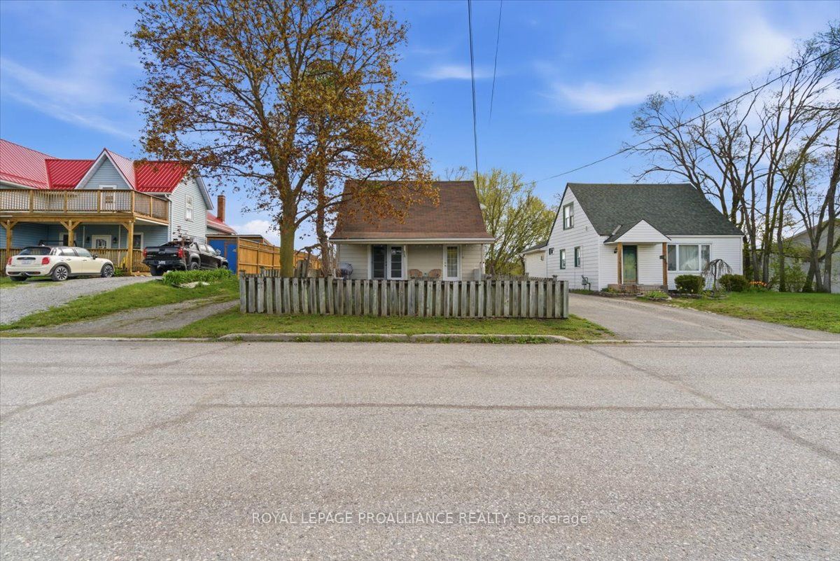 61 Delaney Street Property Photo 3