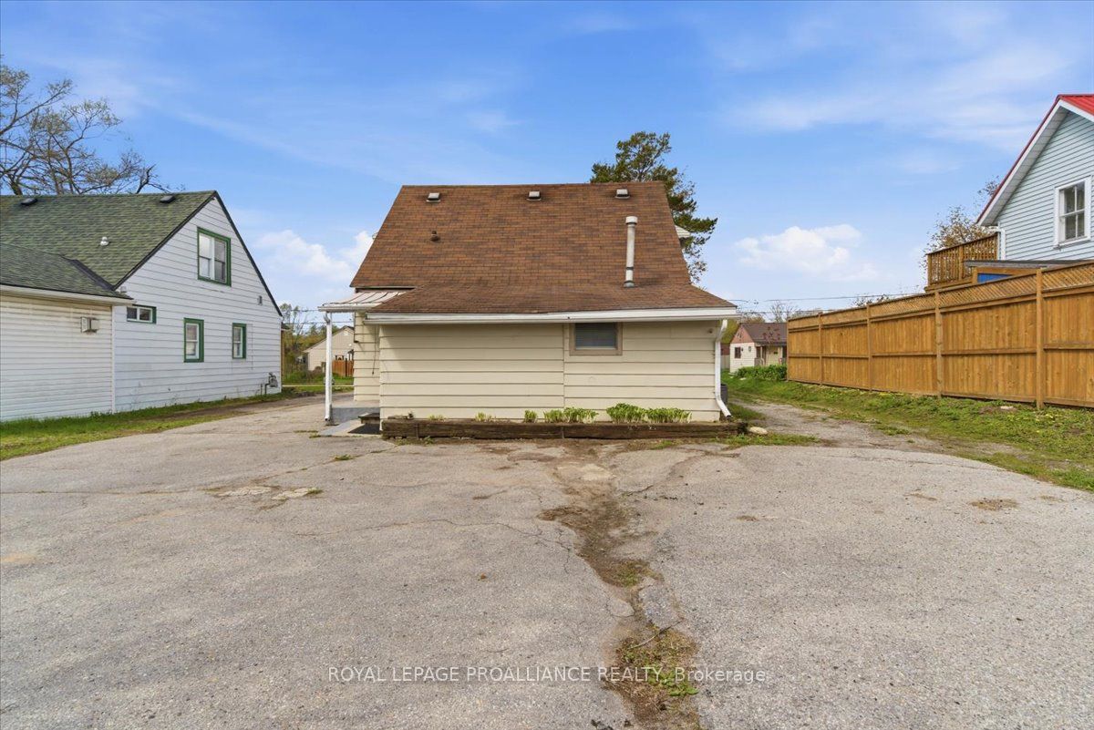 61 Delaney Street Property Photo 40