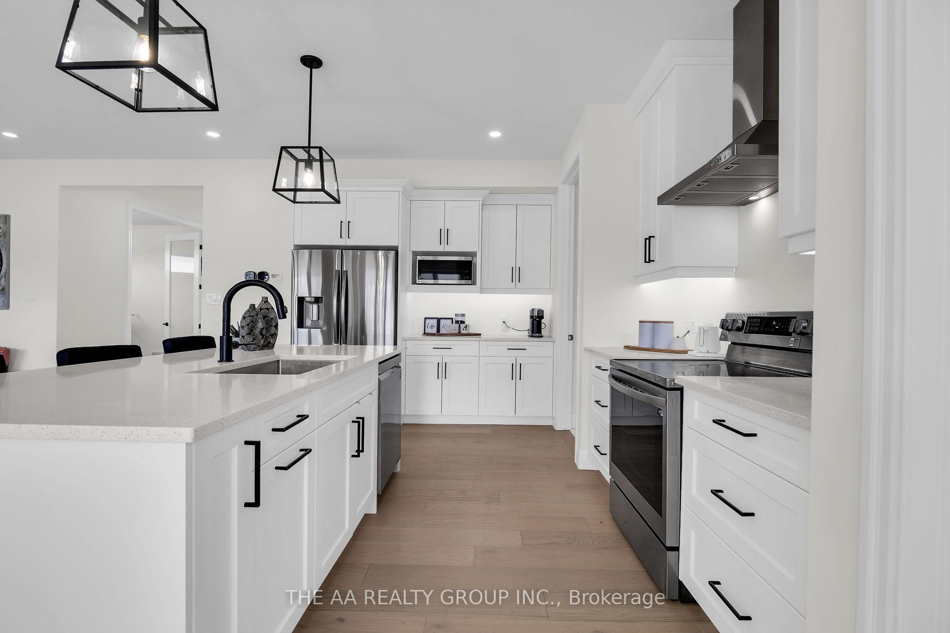 187 Foxborough Place Property Photo 14