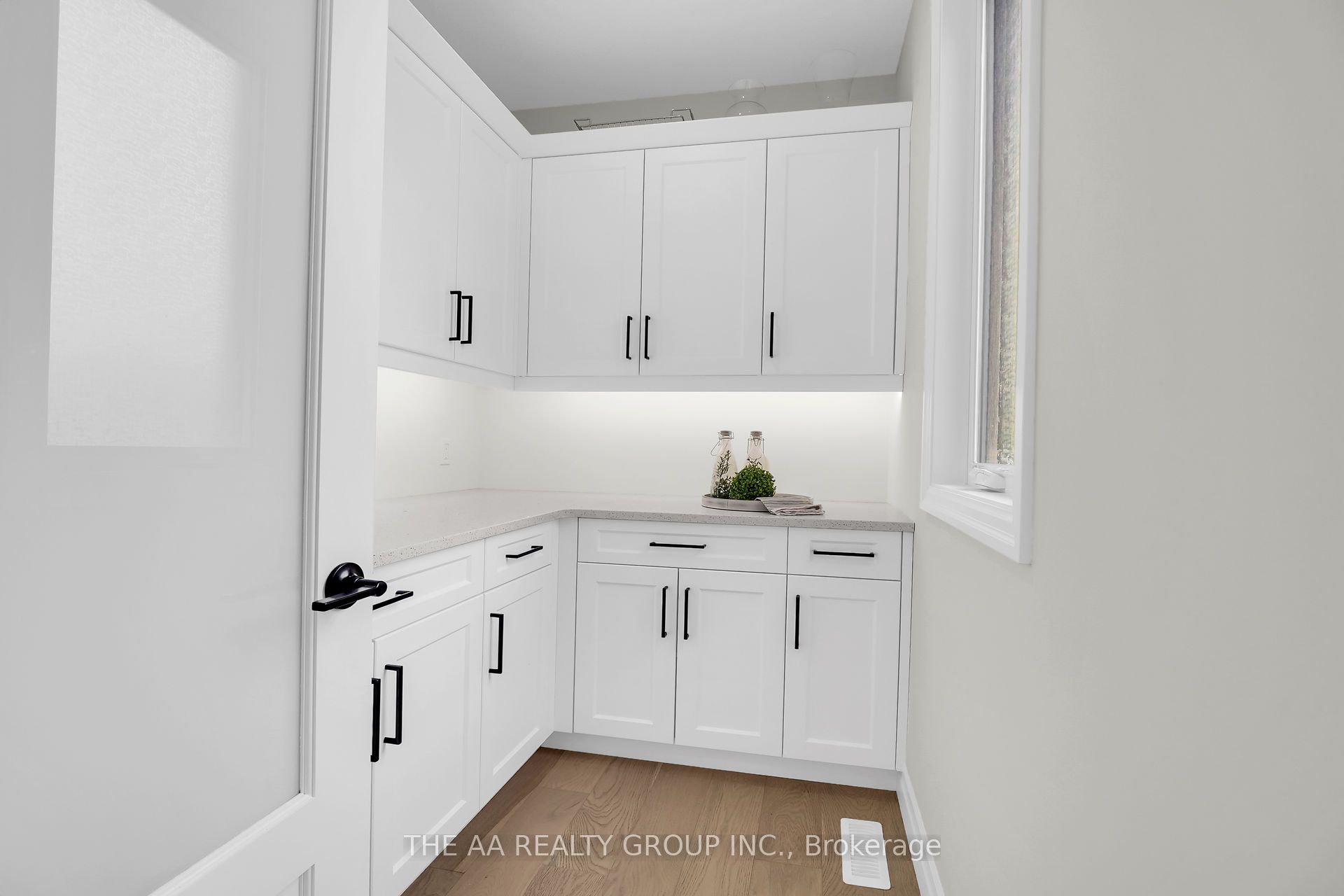 187 Foxborough Place Property Photo 15