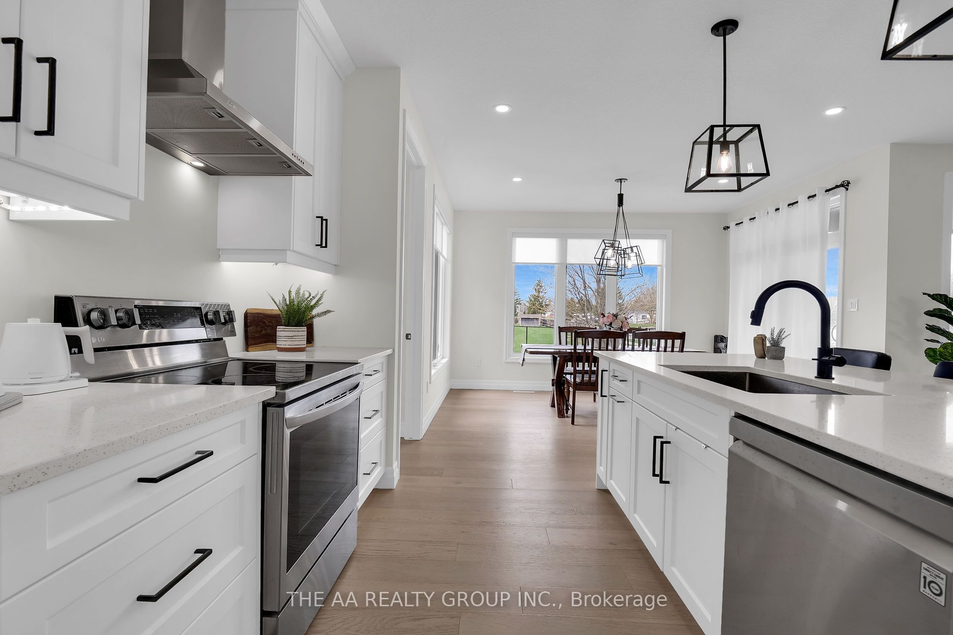 187 Foxborough Place Property Photo 17