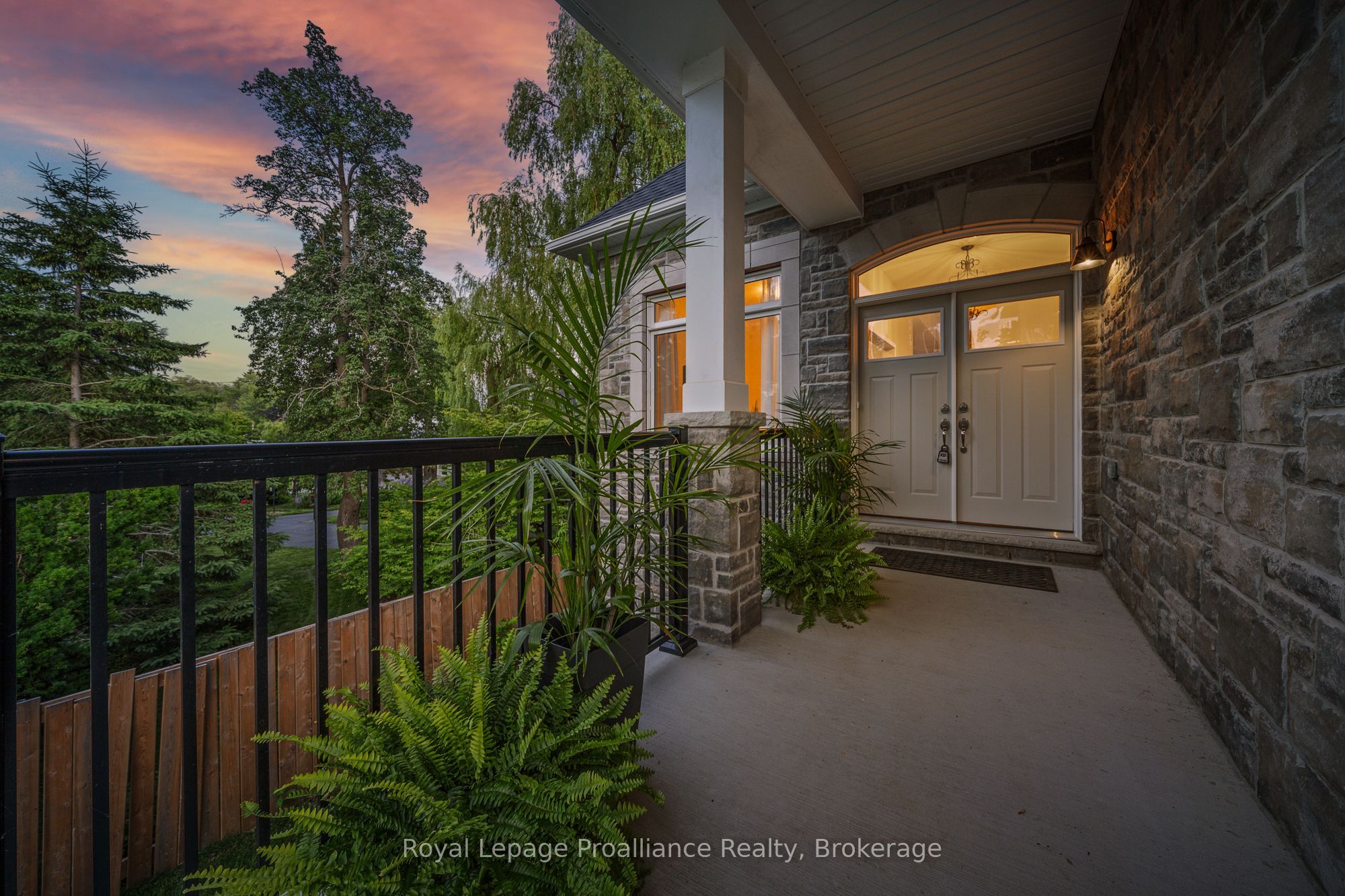 16 Twelve Trees Court Property Photo 4