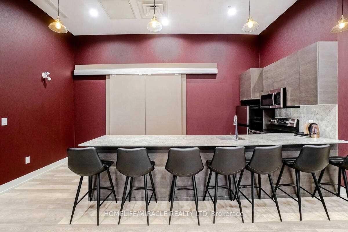 560 North Service Road 602 Property Photo 10