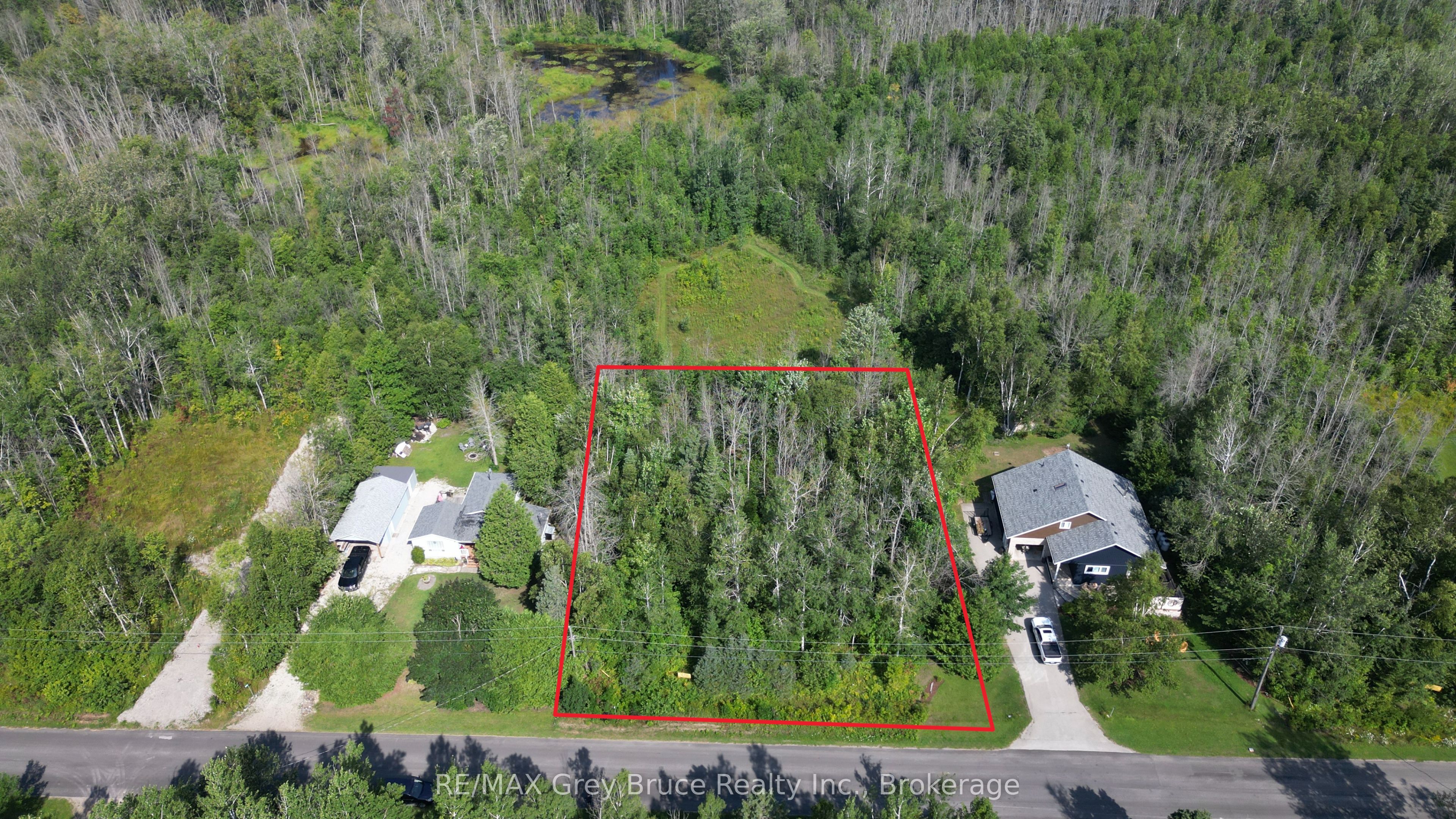 127 Maple Drive Property Photo 1