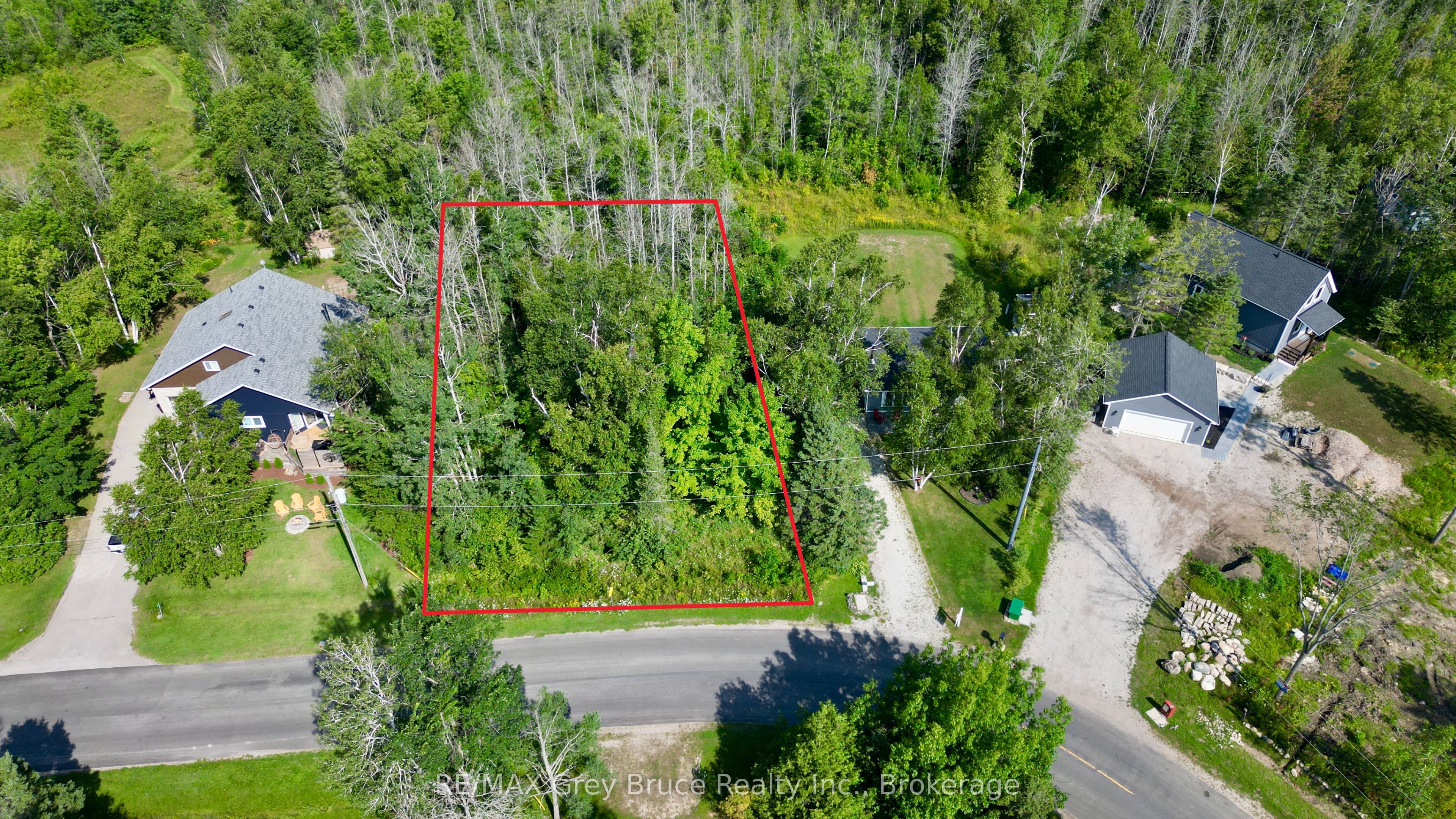 Part 28 Maple Drive Property Photo 1