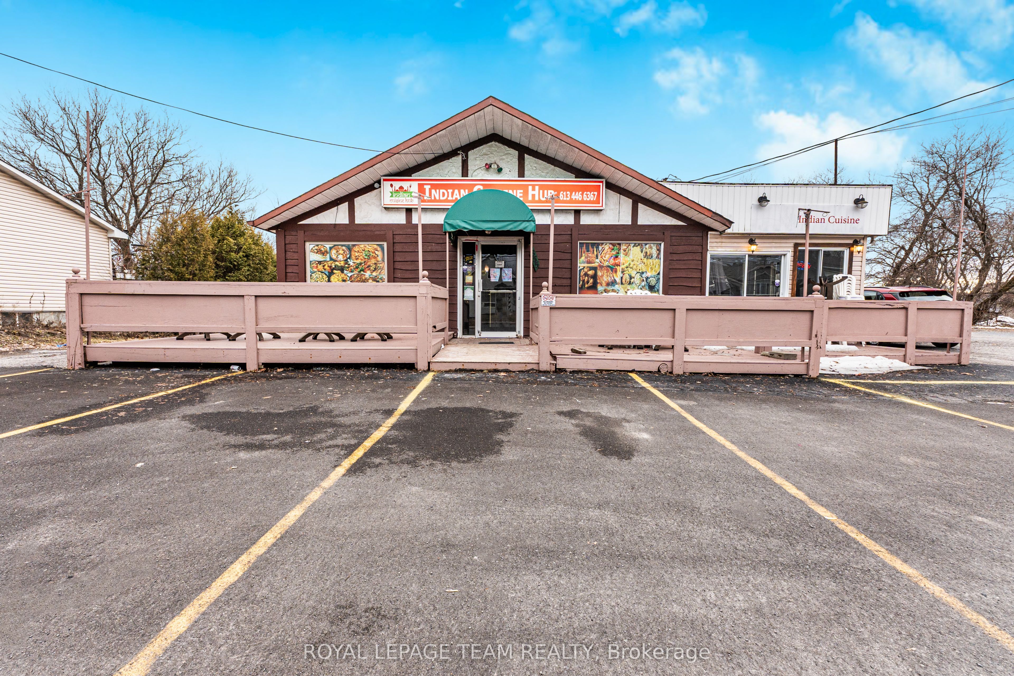 655 Laurier Street Property Photo 1