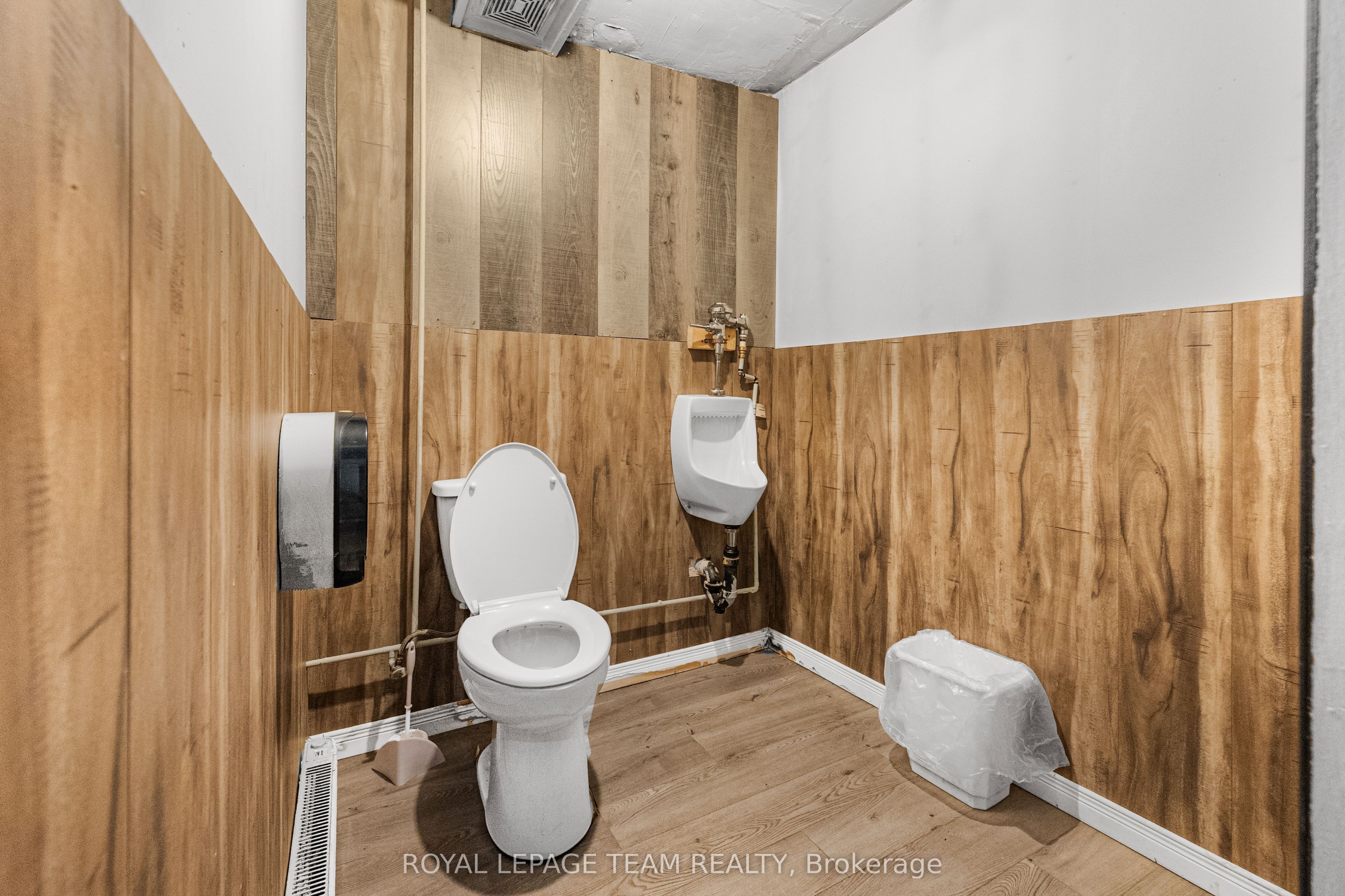 655 Laurier Street Property Photo 17