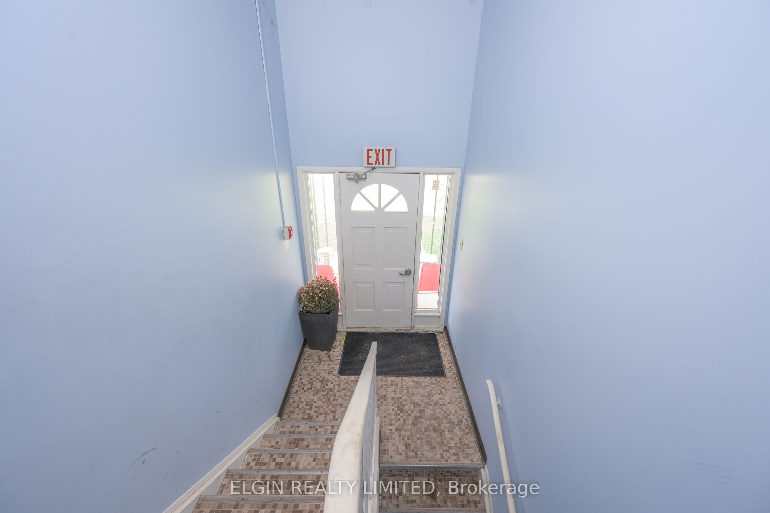 79 Joyce Street Property Photo 8