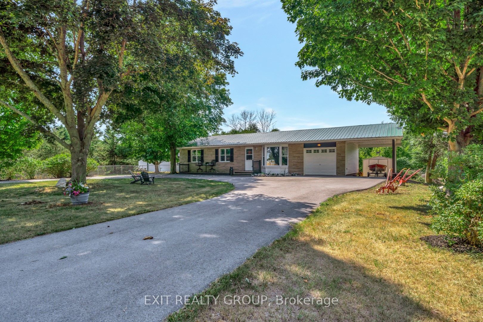 1476 County Rd 12 Property Photo 2