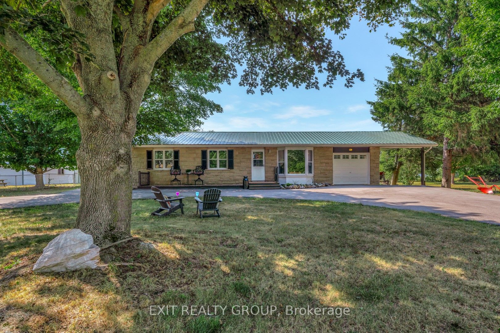 1476 County Rd 12 Property Photo 5