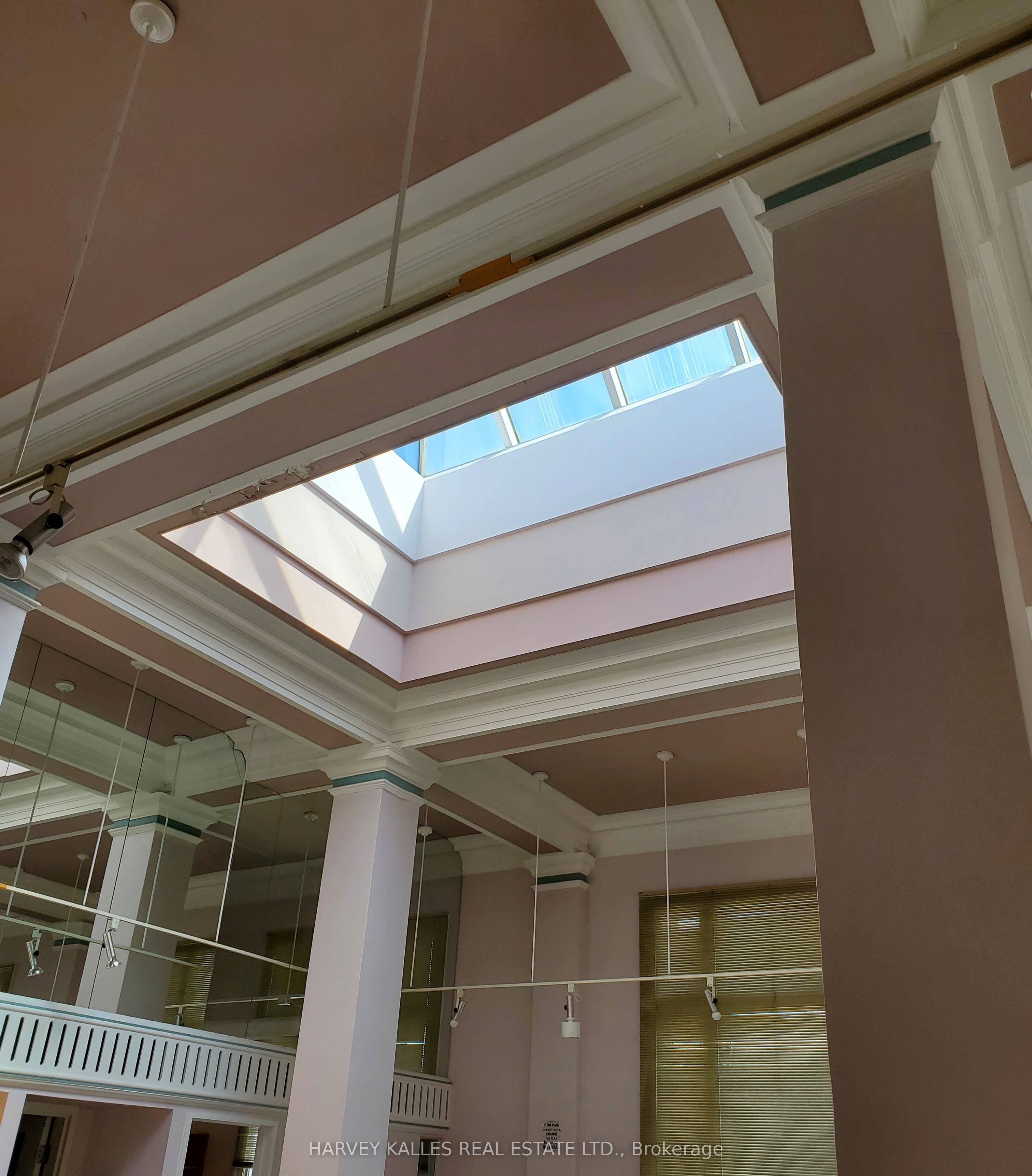 45 Peel Street Main Floor Property Photo 4