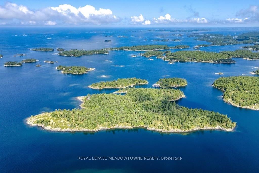 B433 Campbell Island Property Photo 1