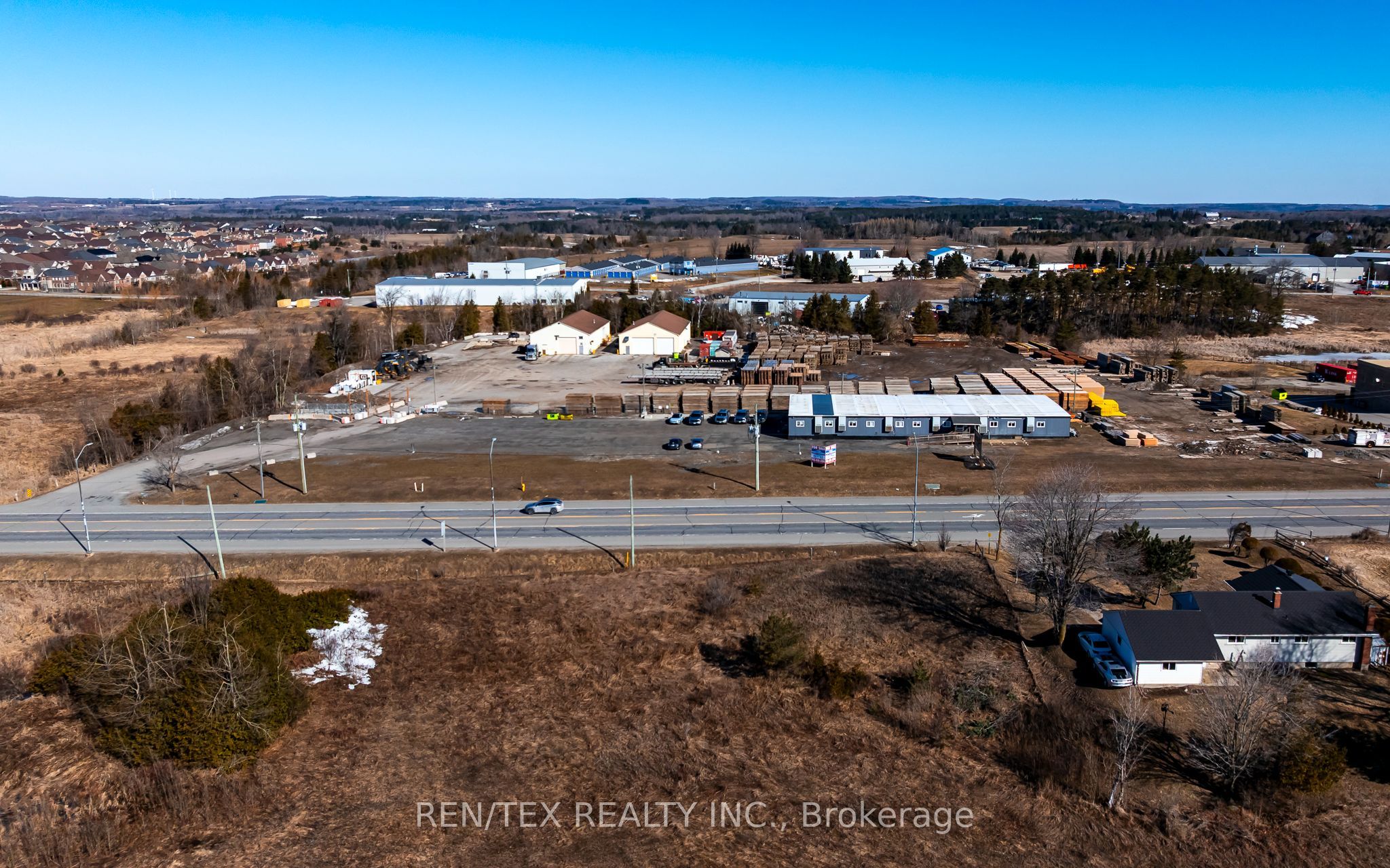207221 Highway 9 Property Photo 2