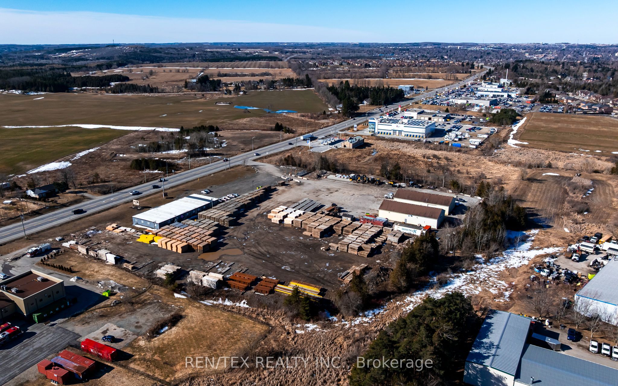 207221 Highway 9 Property Photo 3
