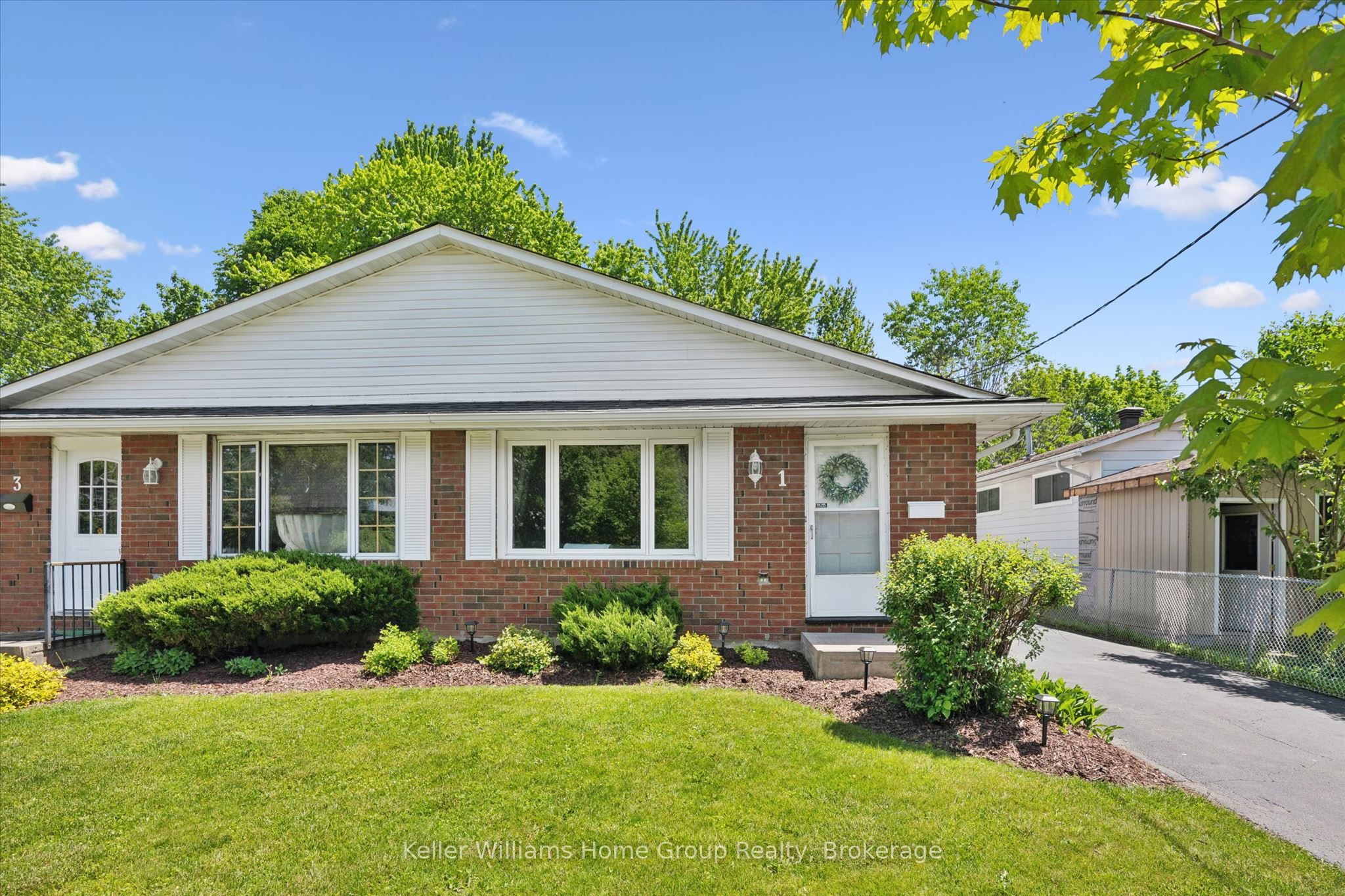1 Islington Avenue Property Photo 1