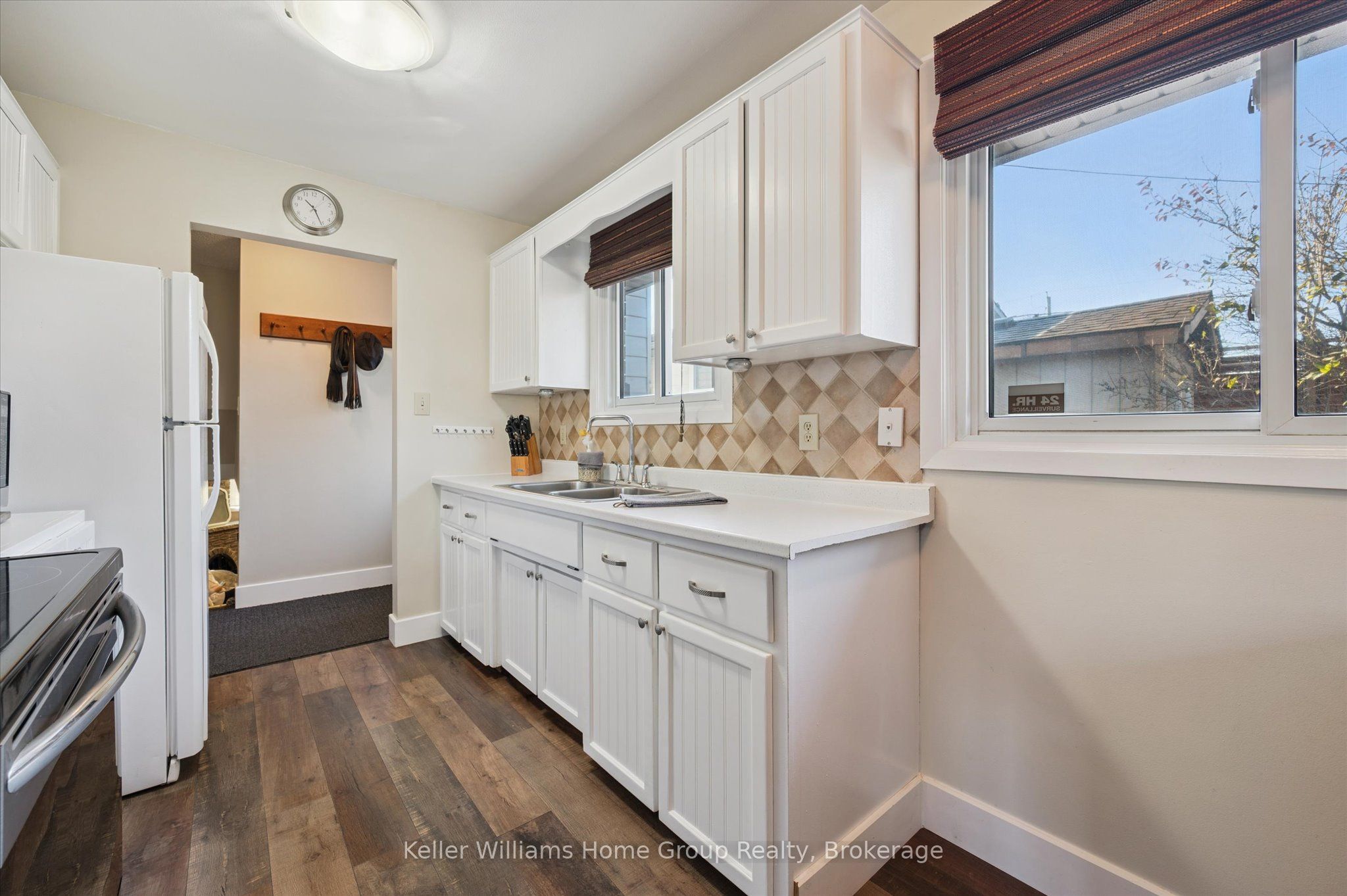 1 Islington Avenue Property Photo 8