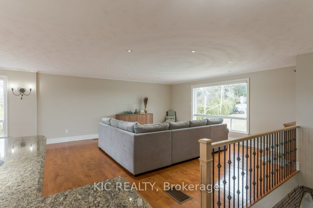 1247 Gail Park Drive Property Photo 18