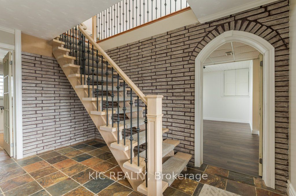 1247 Gail Park Drive Property Photo 28