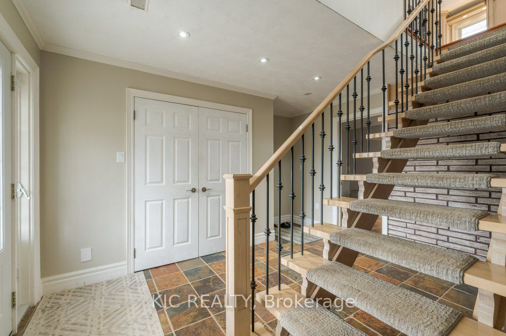 1247 Gail Park Drive Property Photo 33