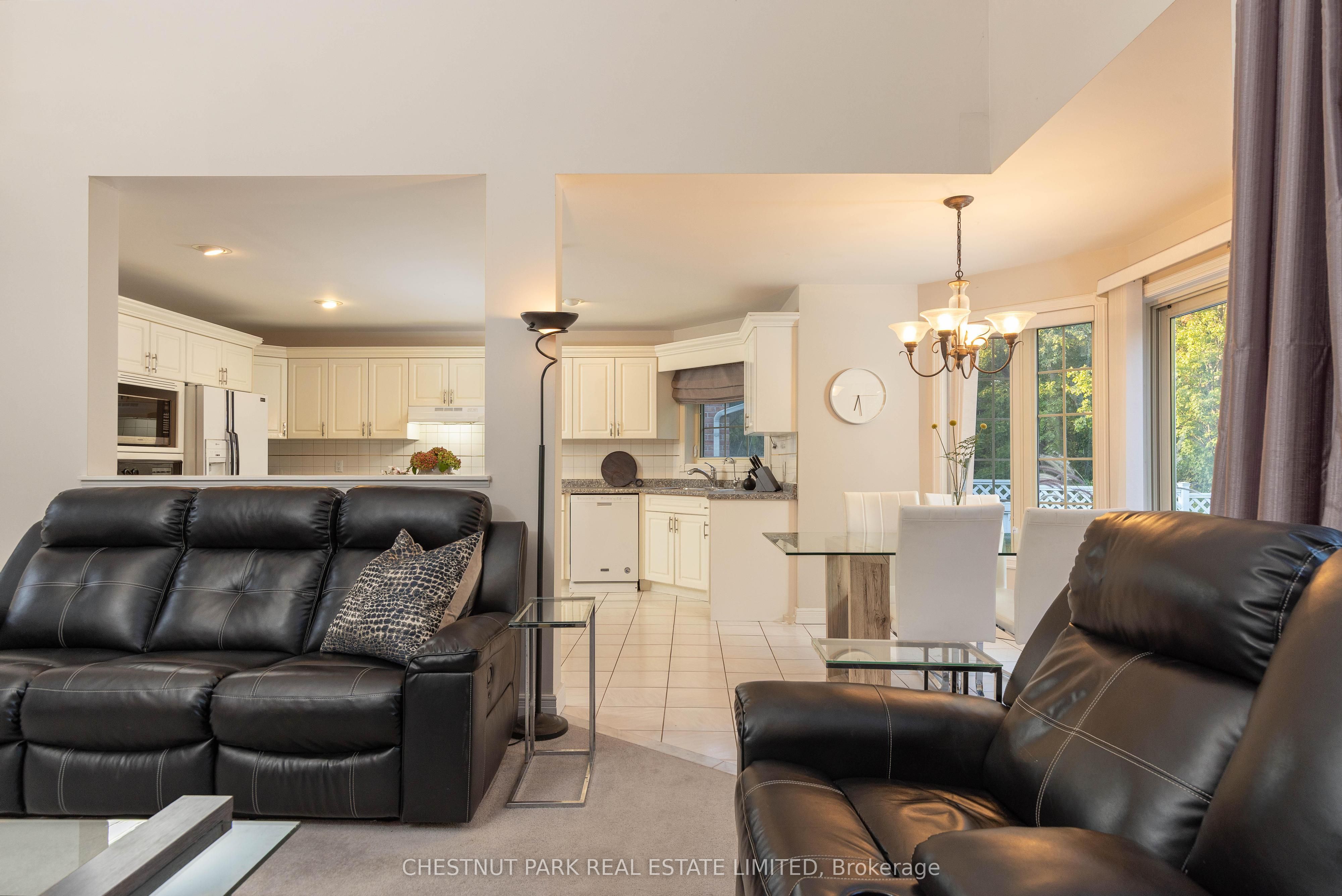 81 Francis Creek Boulevard Property Photo 17