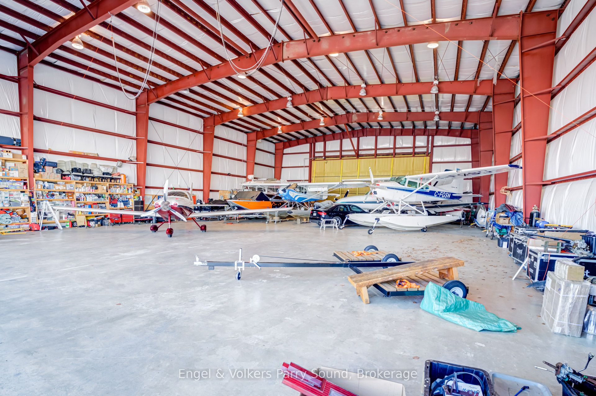 14 Hangar Road Property Photo 9