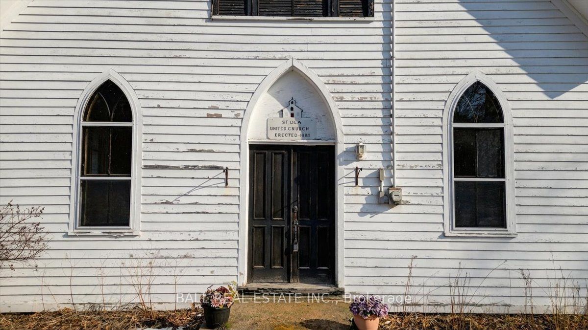 787 St. Ola Road Property Photo 3