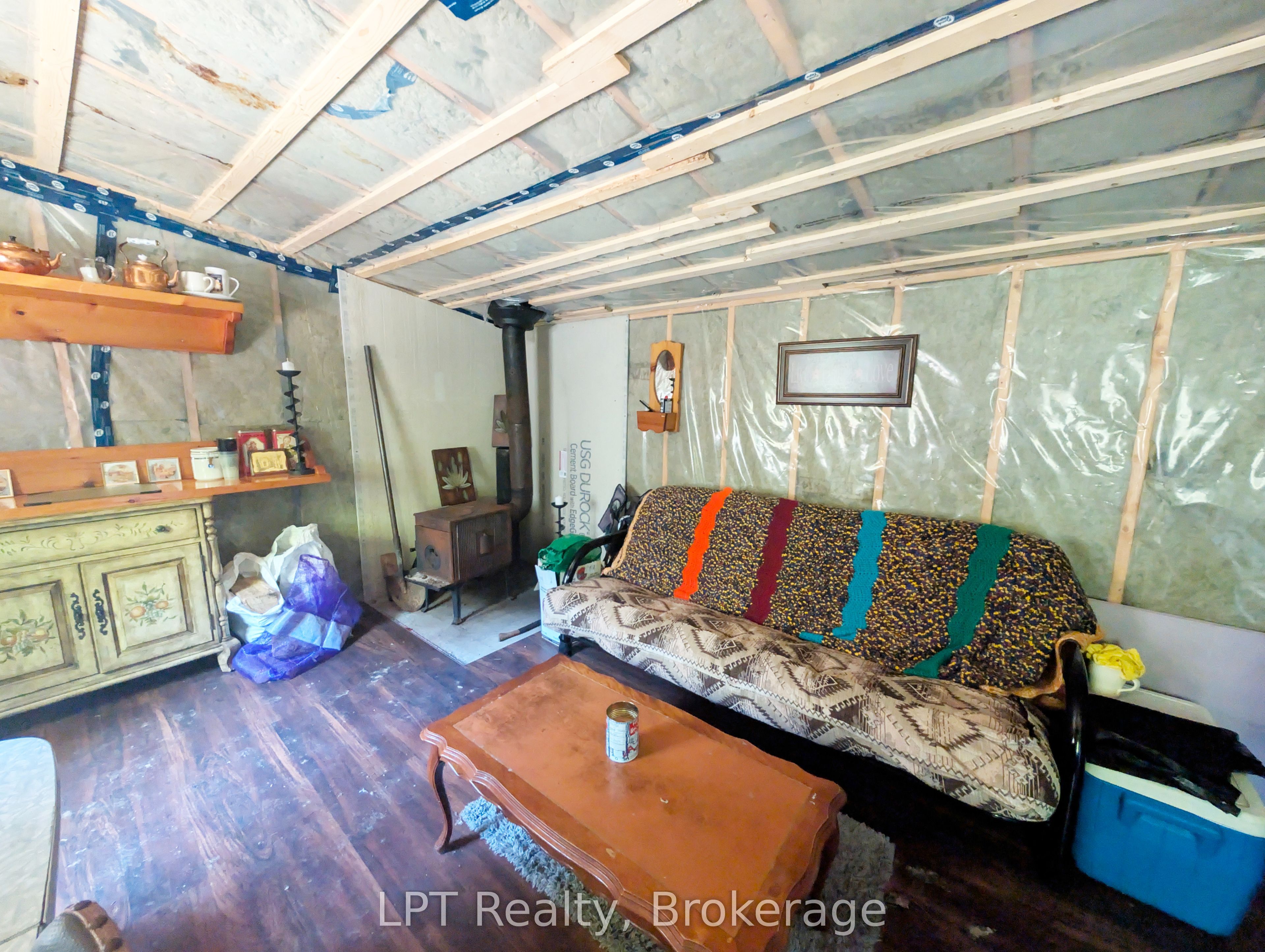 590-608 Huron Road Property Photo 12
