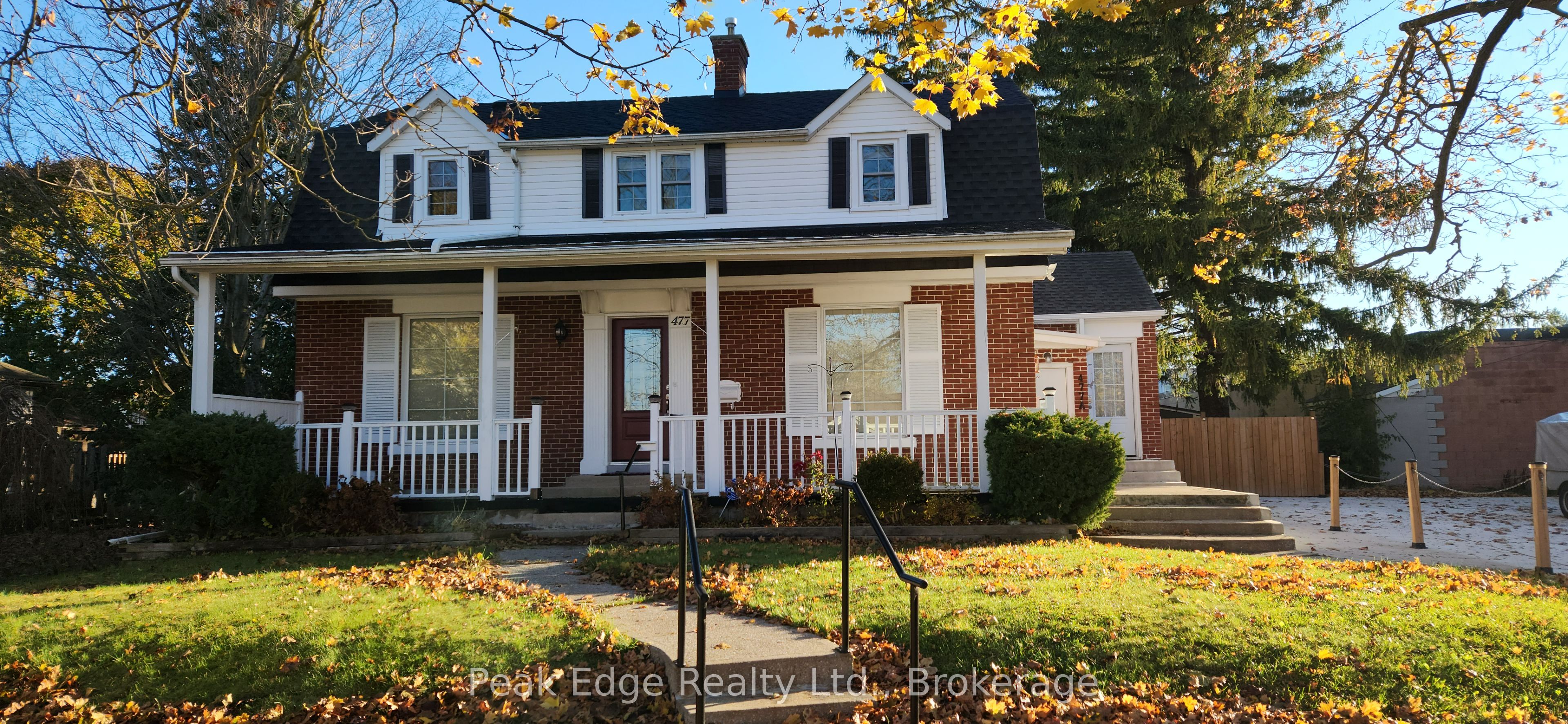 477 12th Avenue Property Photo 2