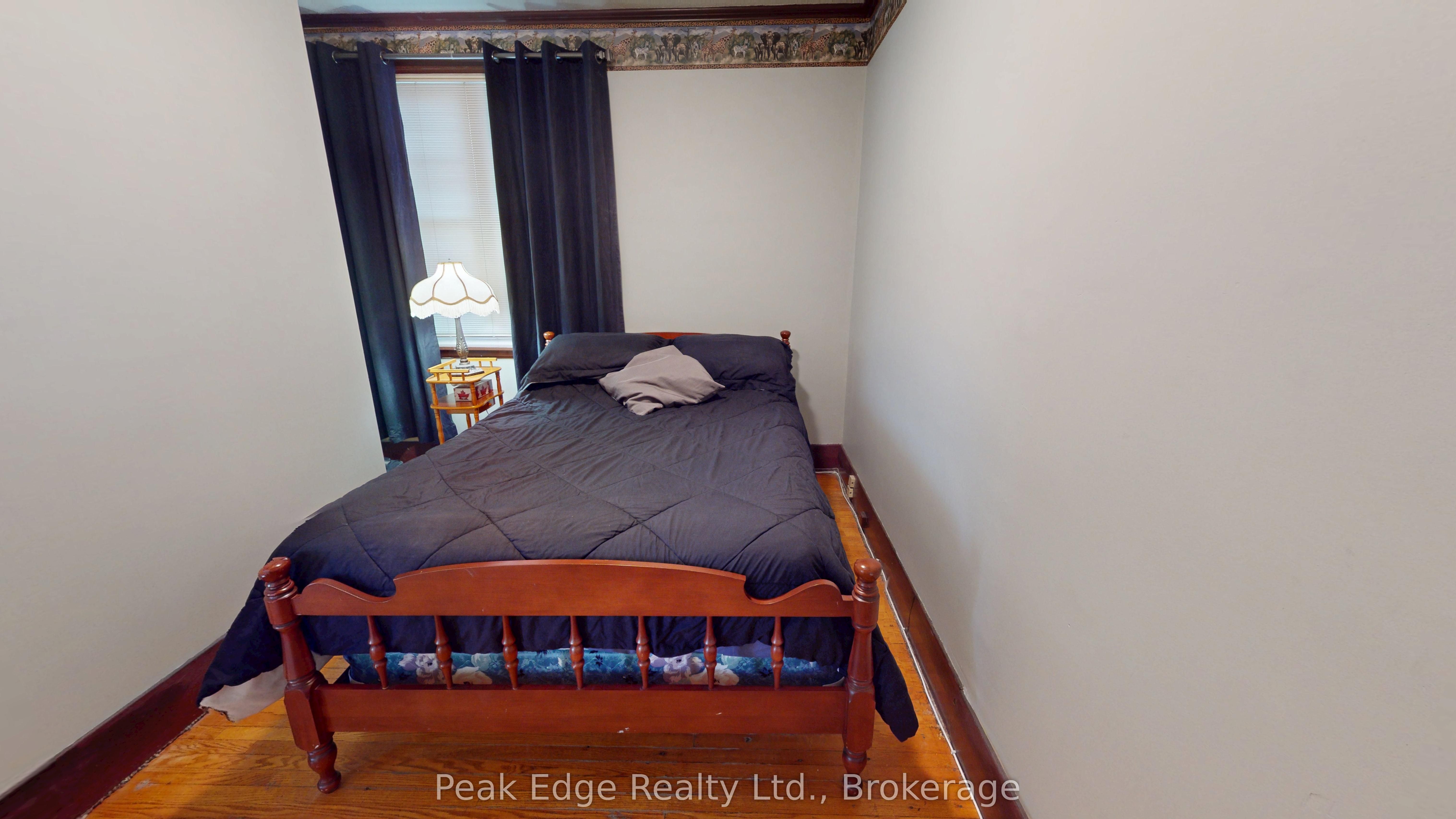 477 12th Avenue Property Photo 13
