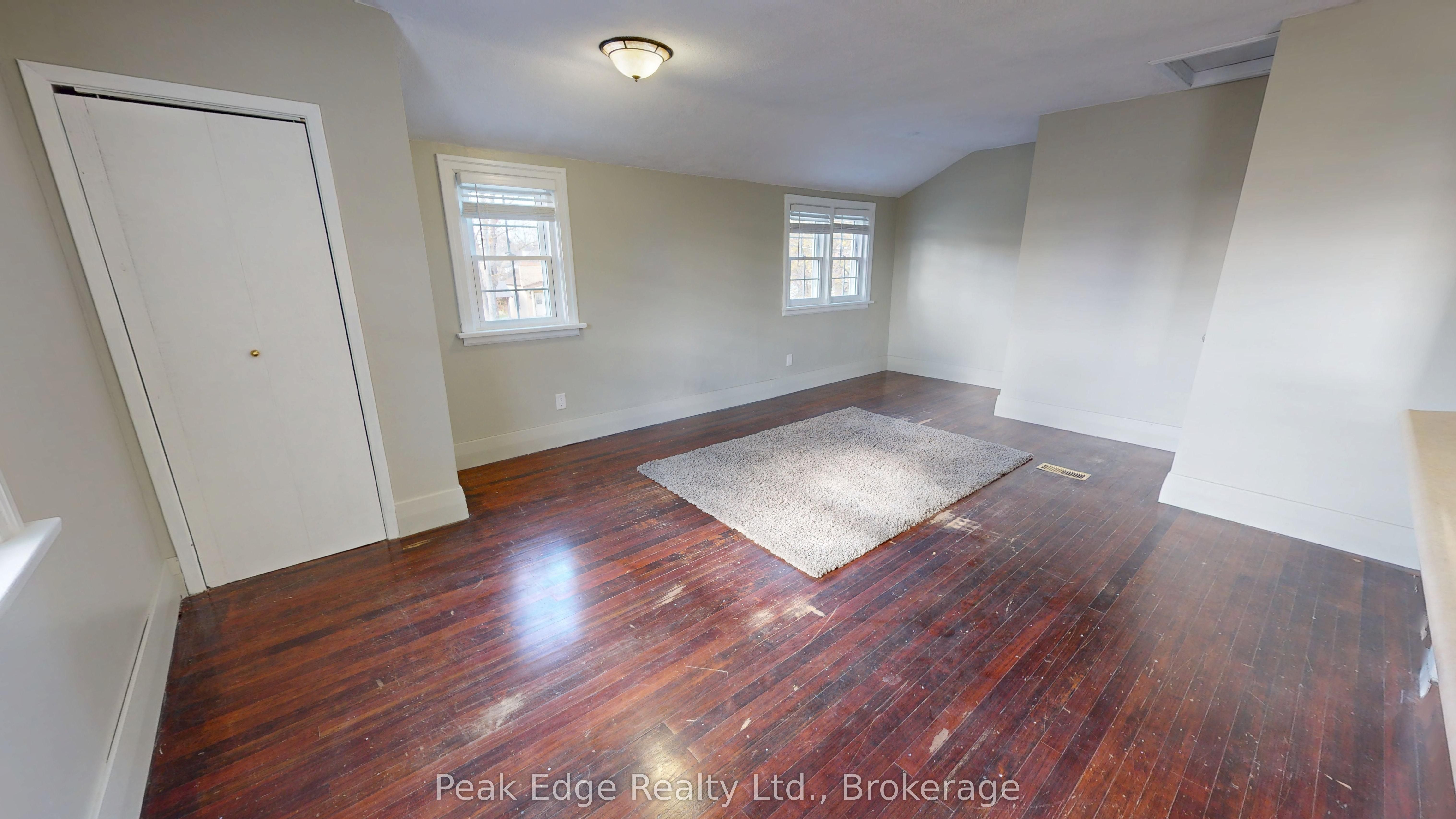 477 12th Avenue Property Photo 18