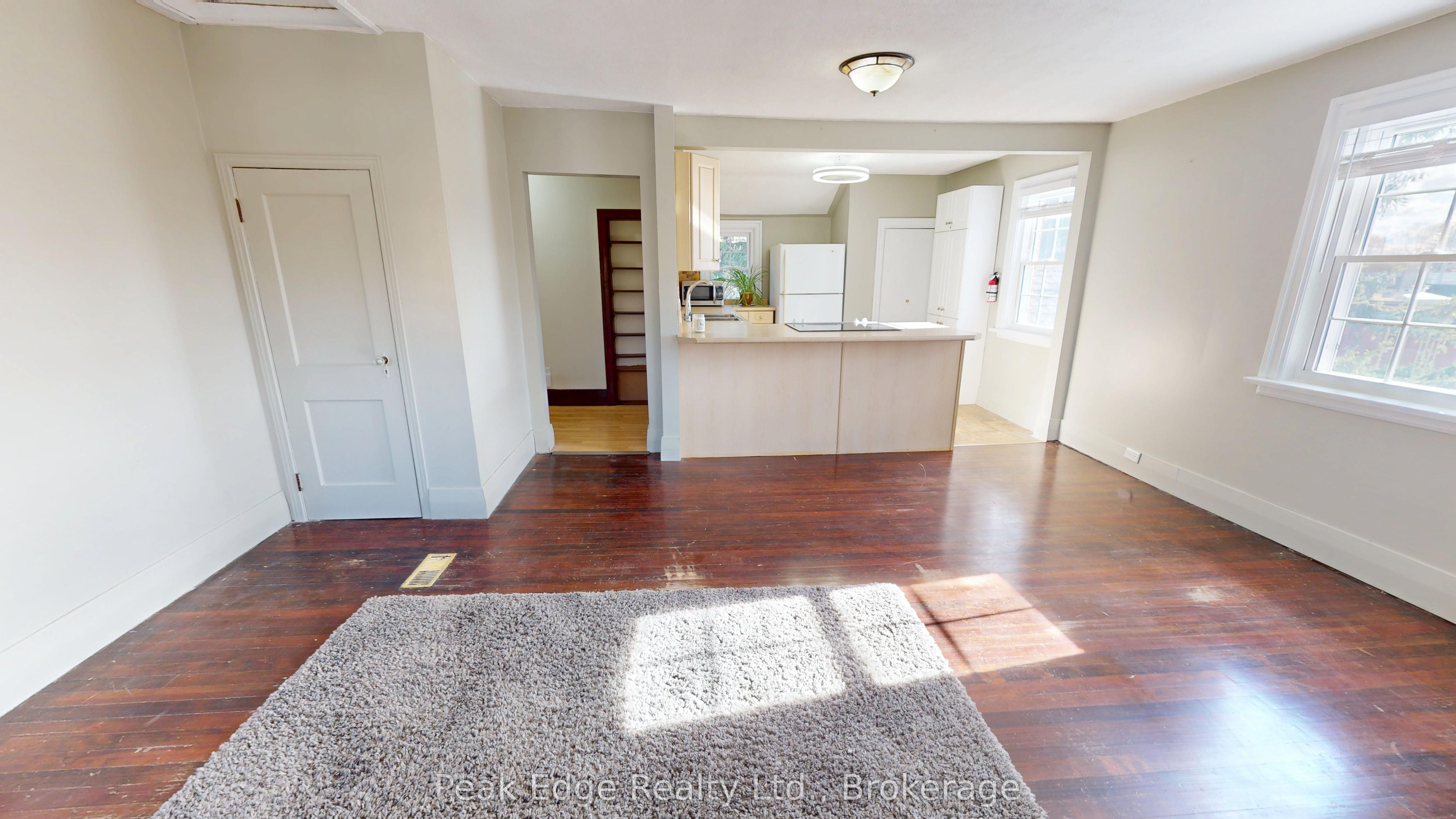 477 12th Avenue Property Photo 20