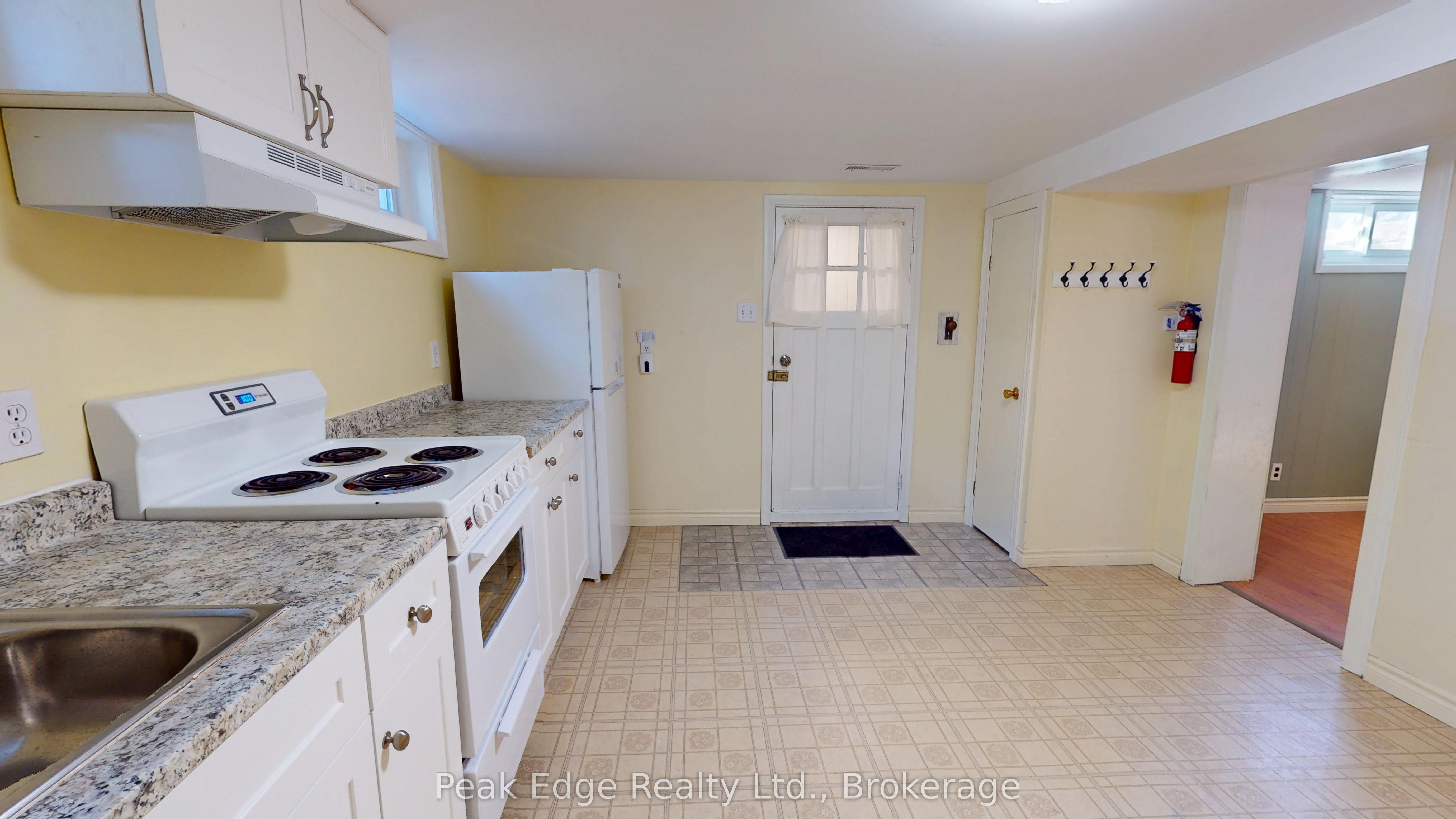 477 12th Avenue Property Photo 25