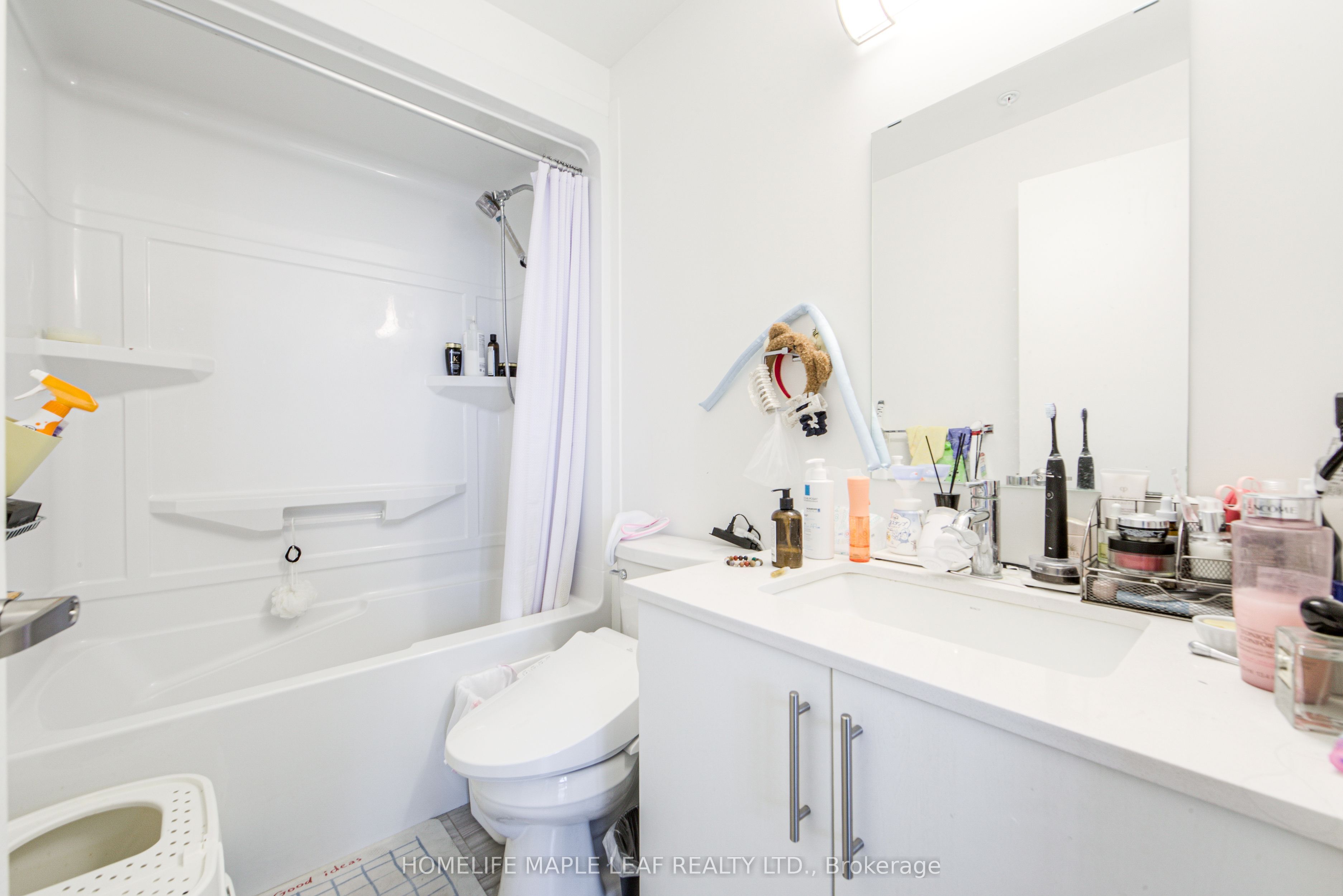 128 King Street N 1402 Property Photo 24