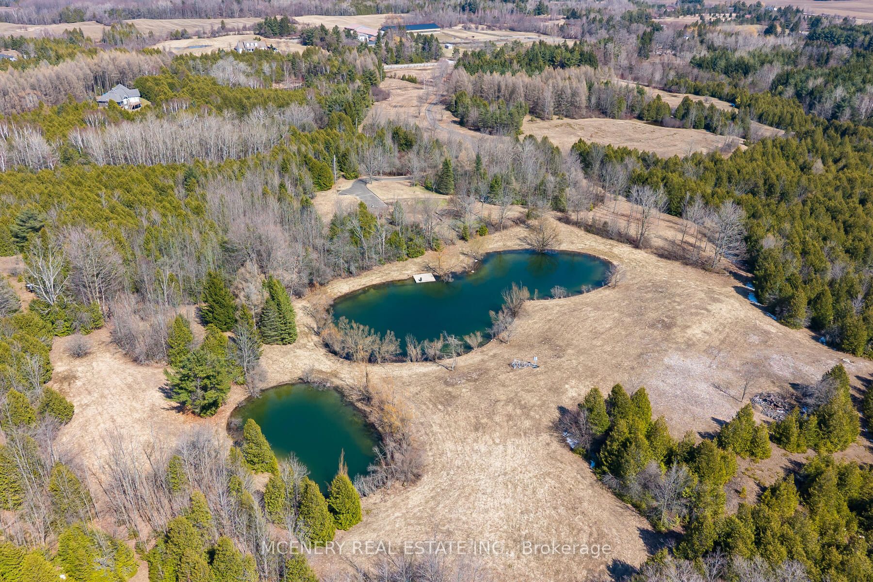 00 9th Line Property Photo 4