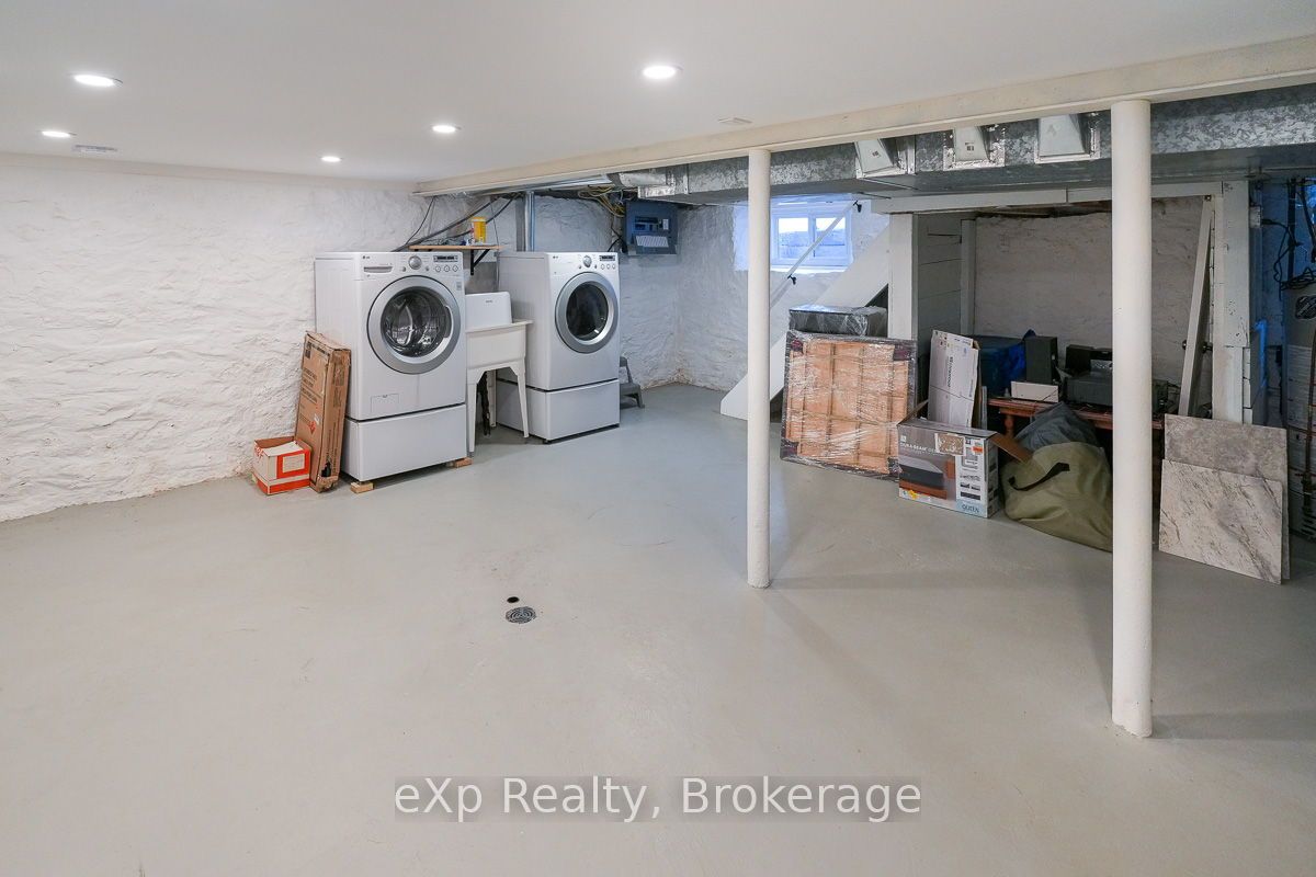 1144 4th Avenue W Property Photo 27