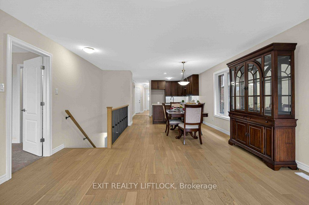 320 Mullighan Gardens Property Photo 13