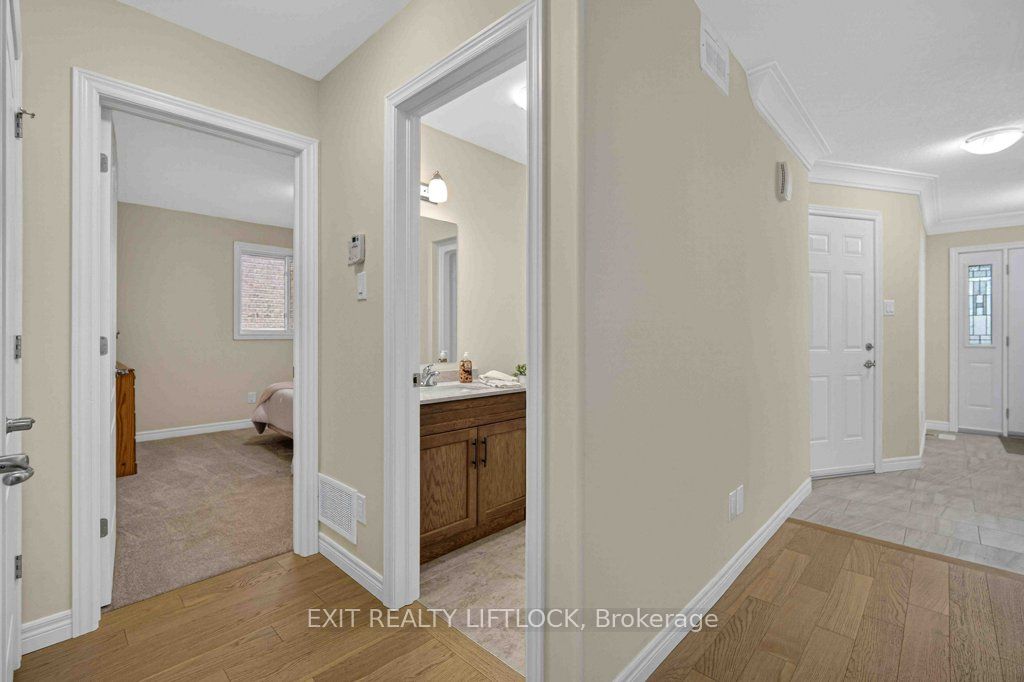 320 Mullighan Gardens Property Photo 19