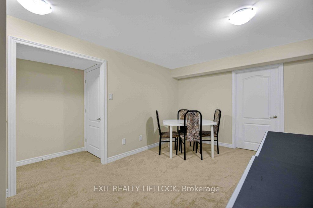 320 Mullighan Gardens Property Photo 25