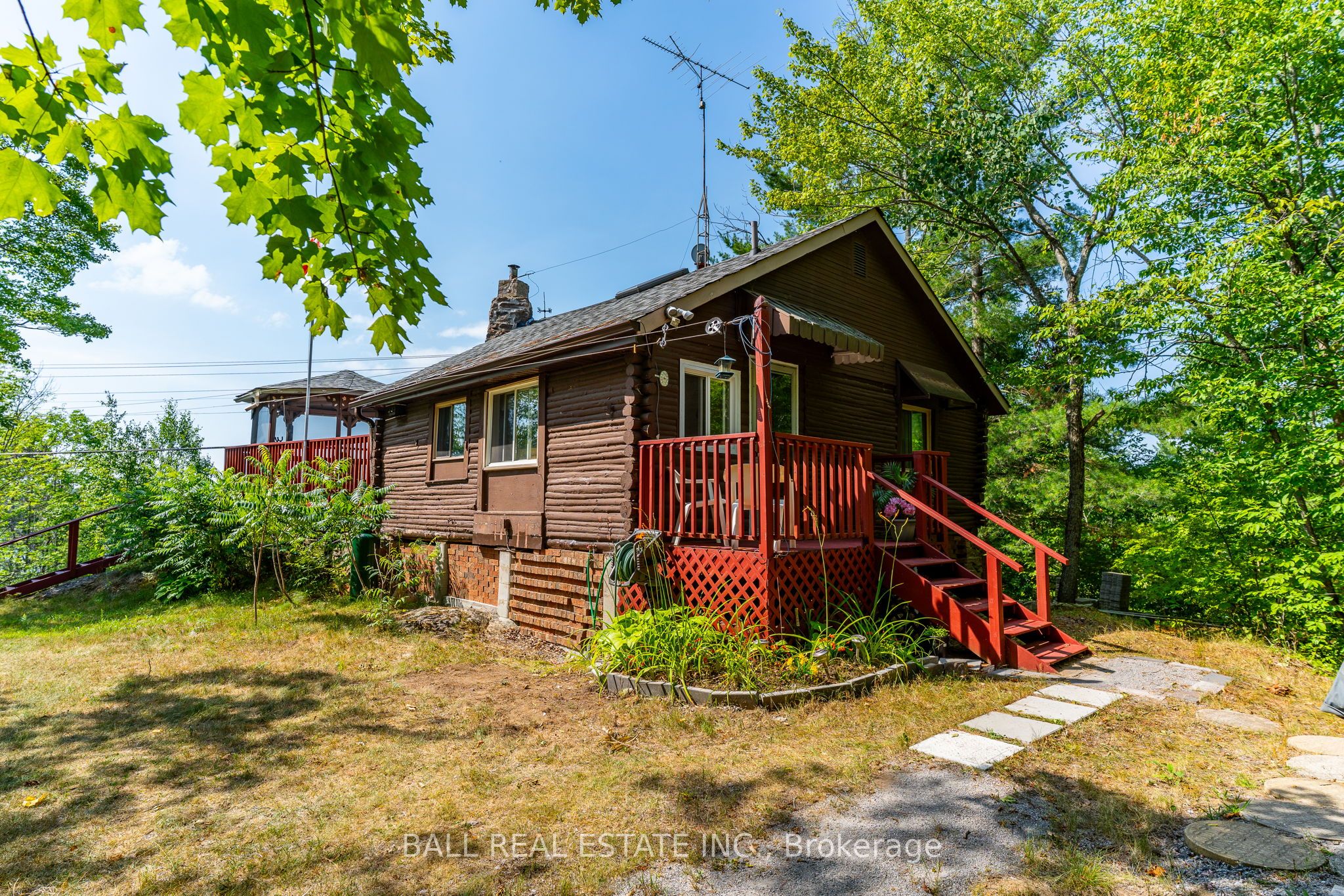 1017 Ewles Drive Property Photo 6
