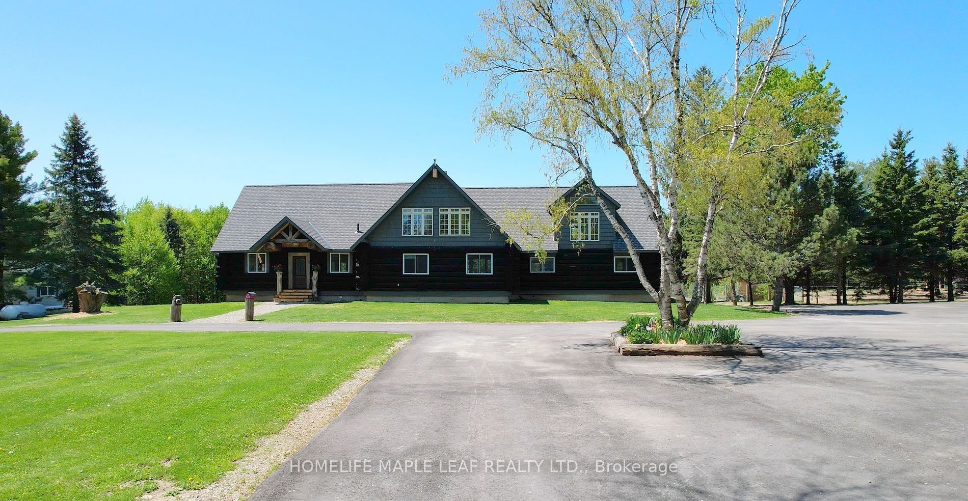 111440 11th Line Property Photo 1