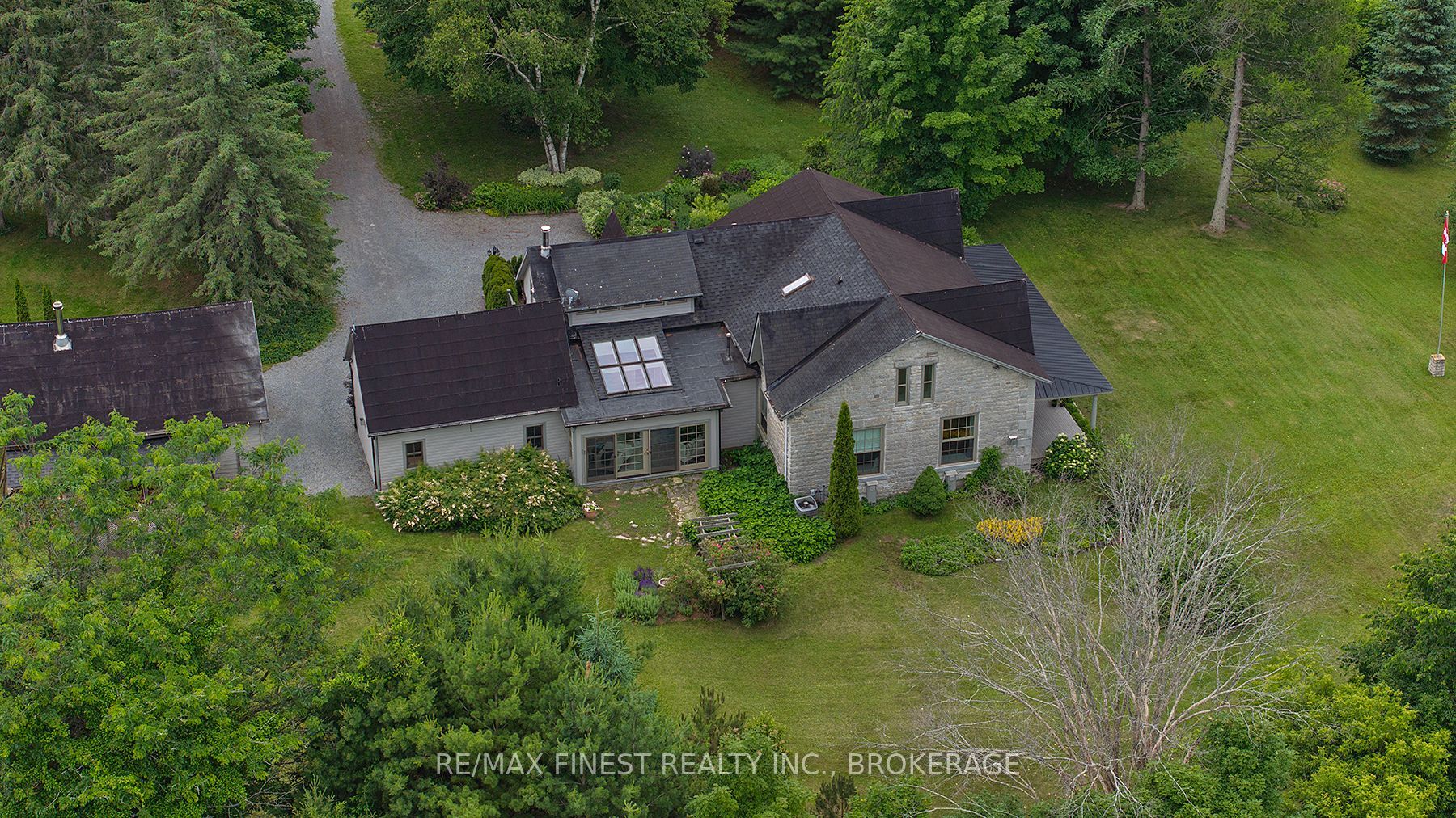 187 Simmons Road Property Photo 4