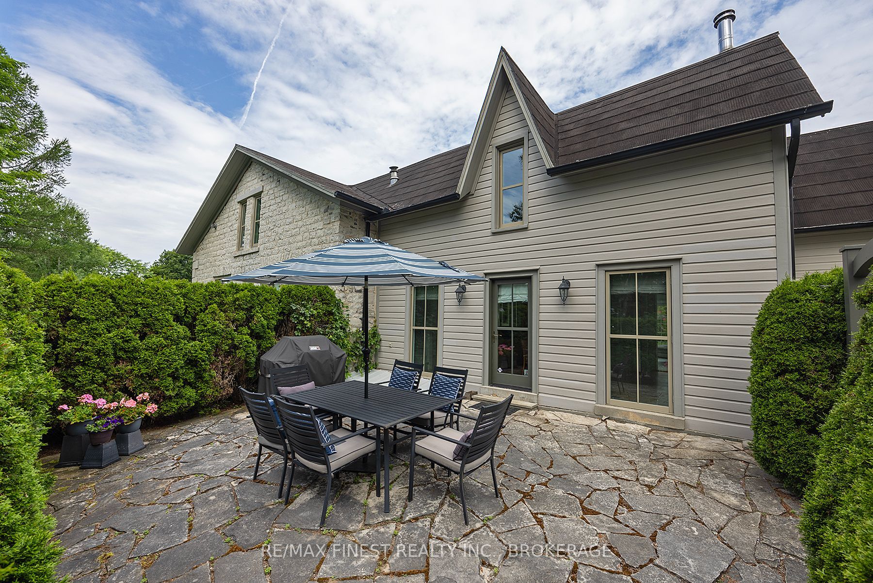 187 Simmons Road Property Photo 6