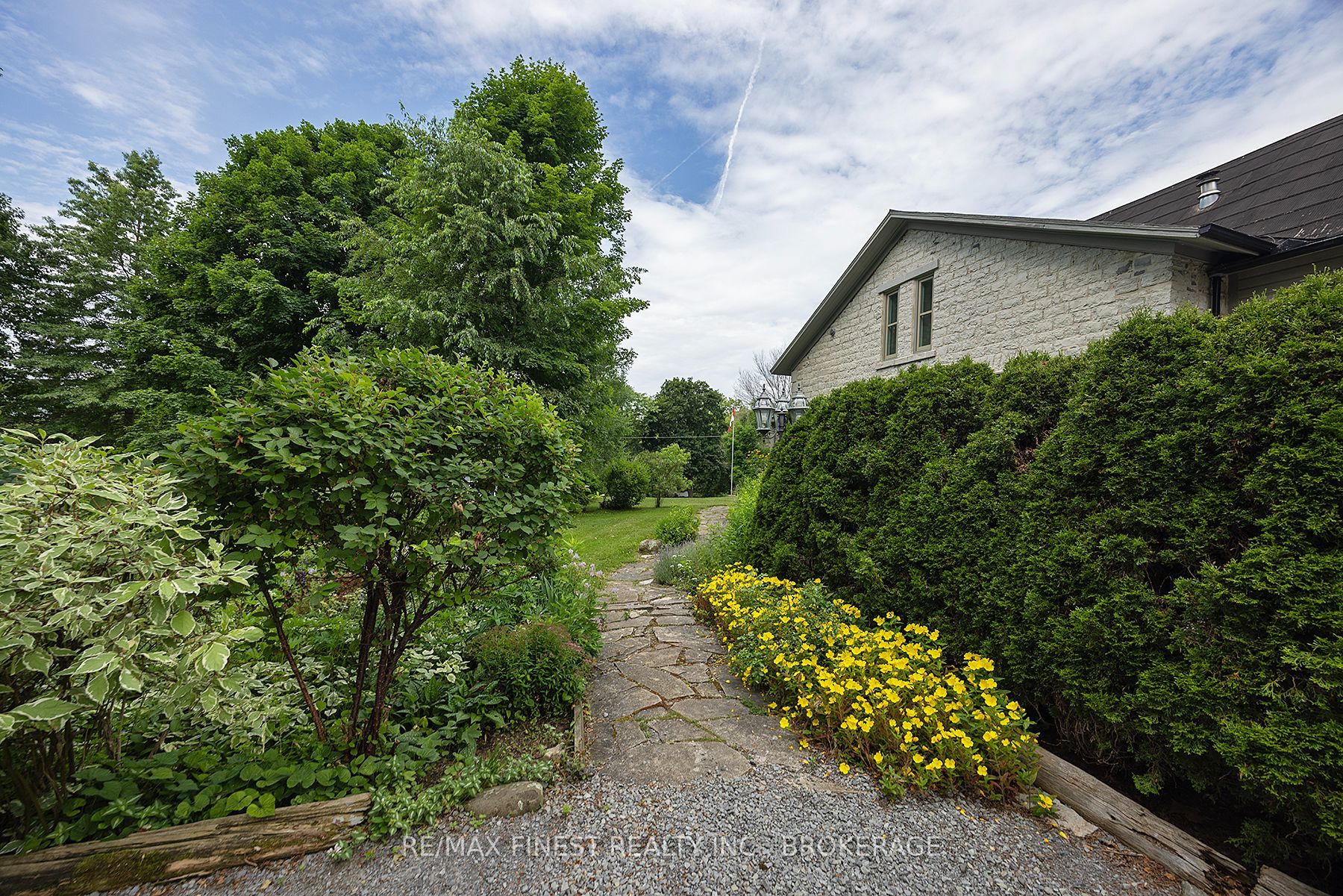 187 Simmons Road Property Photo 7