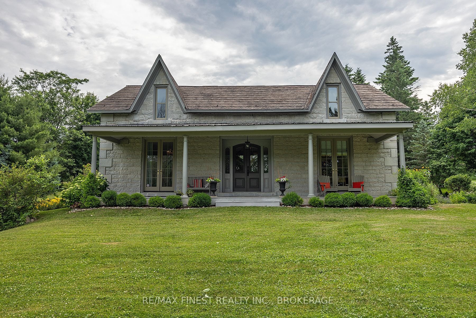 187 Simmons Road Property Photo 9