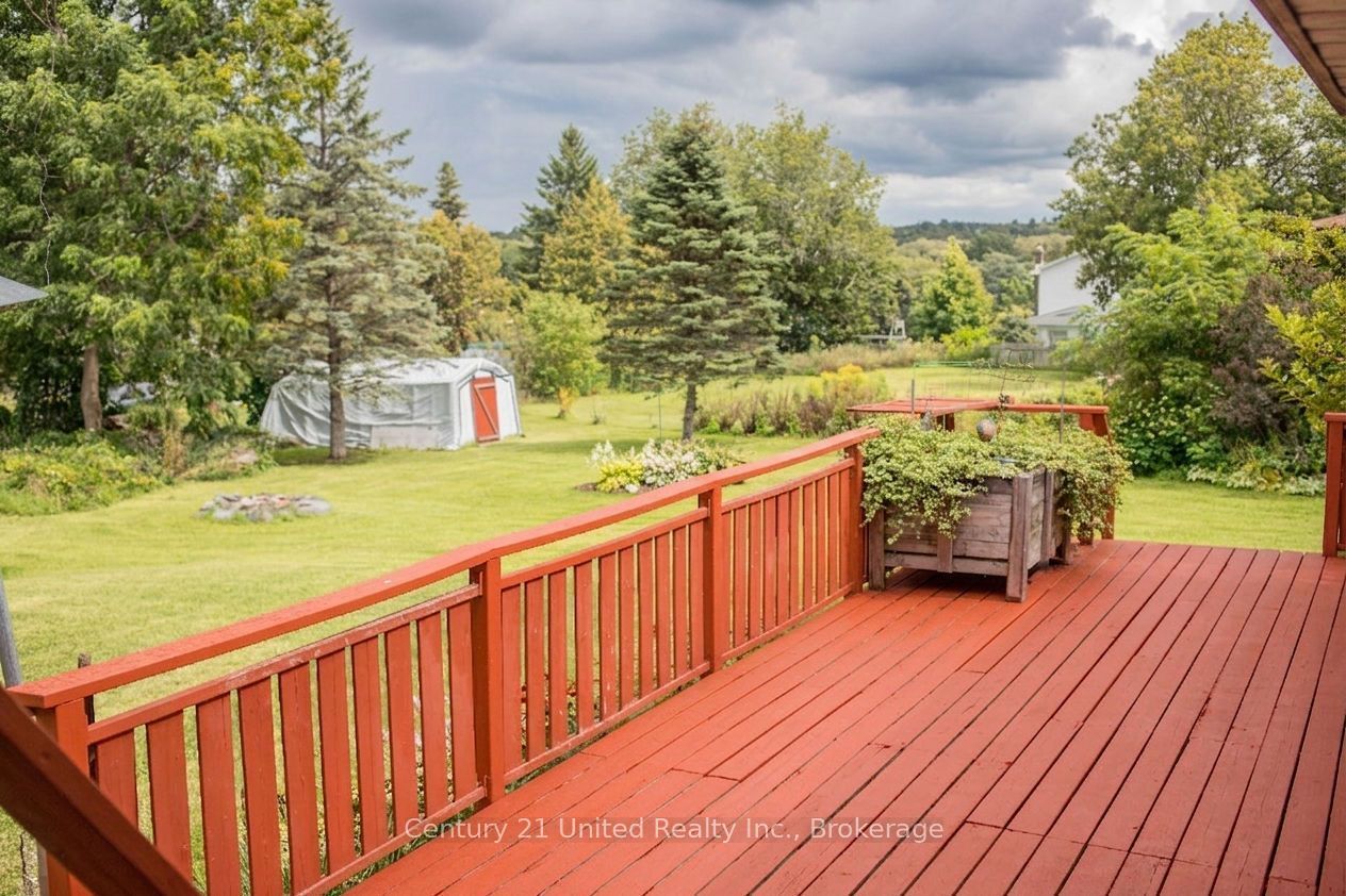 9588 Ardagh Crescent Property Photo 12