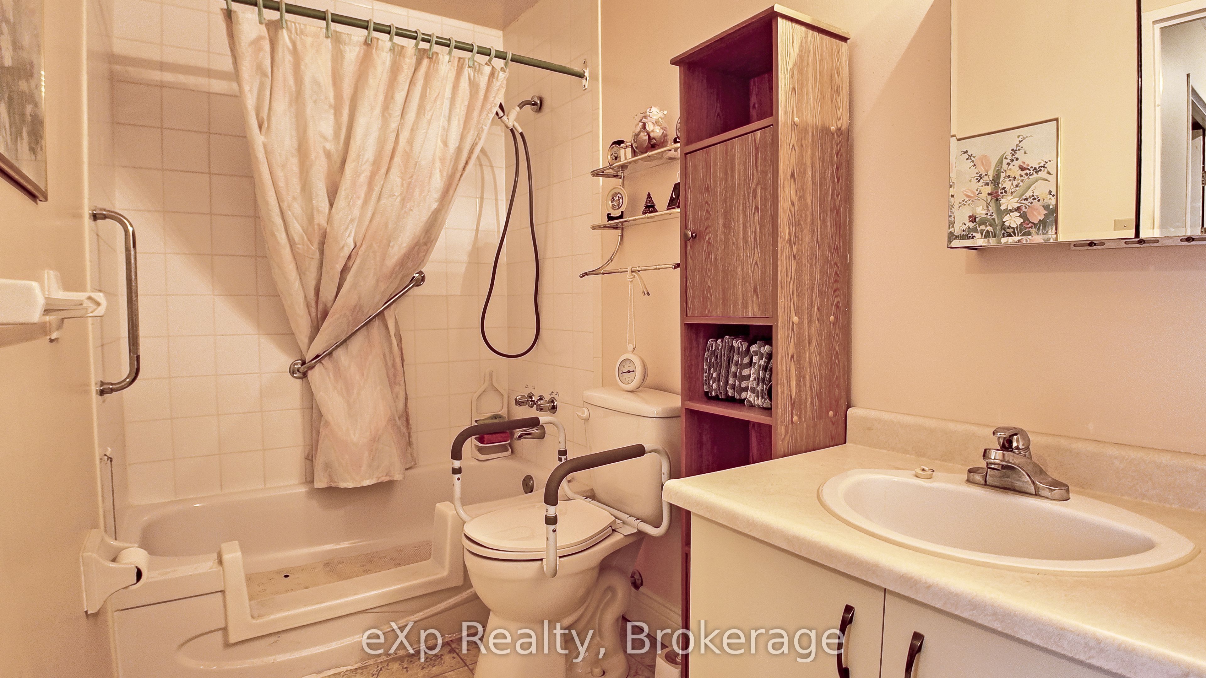 5 Valleyside Drive 402 Property Photo 12