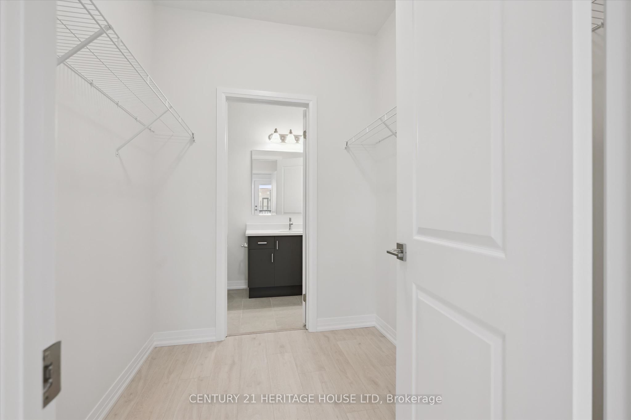 525 Erinbrook Drive B039 Property Photo 42