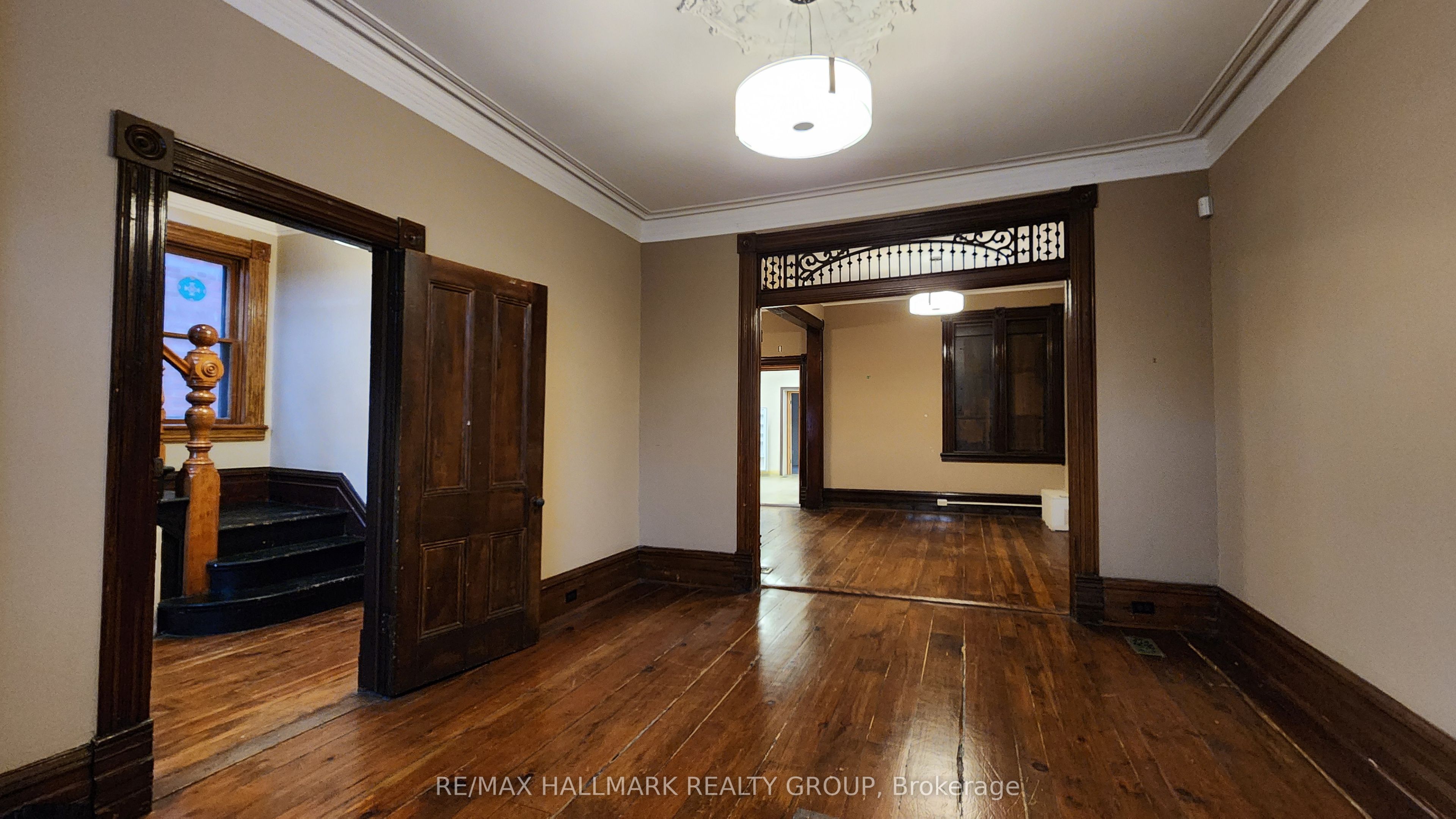 113 Murray Street Property Photo 12
