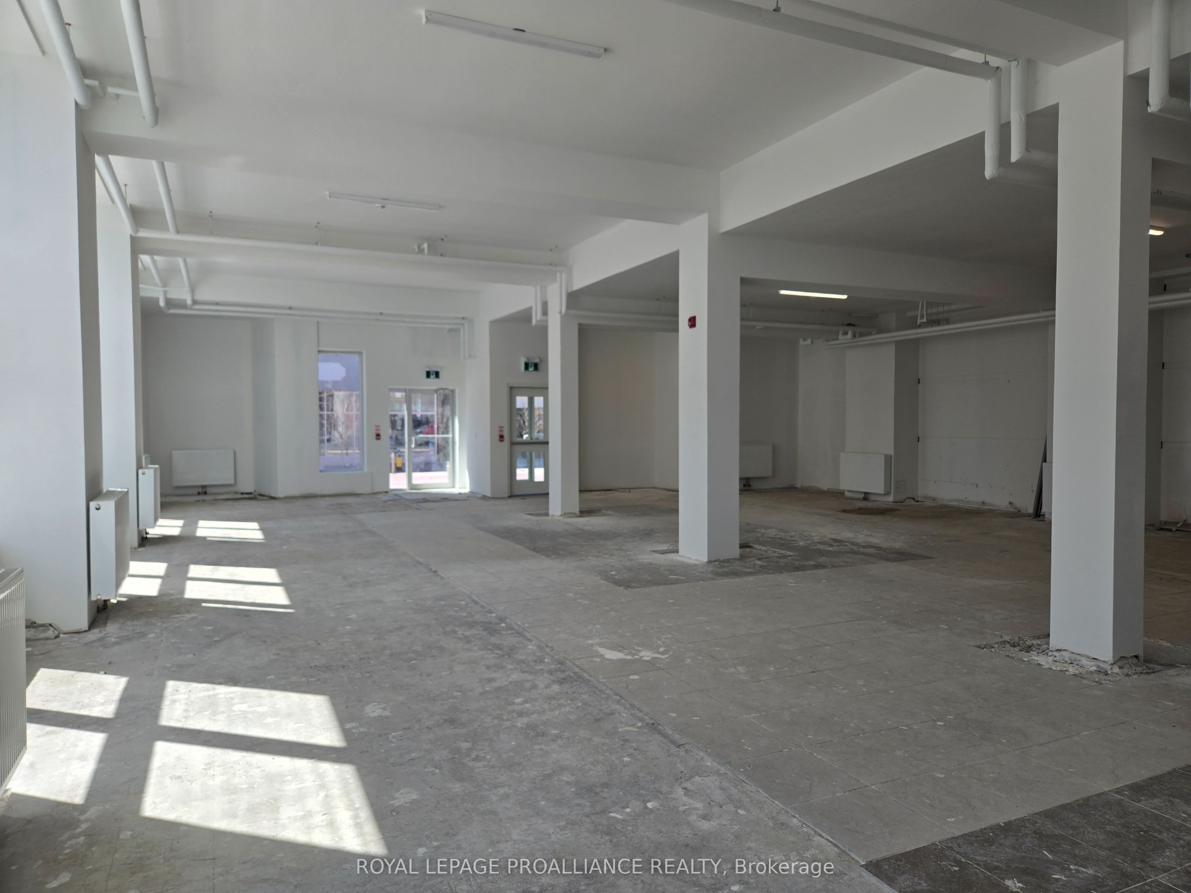 241 Front Street Property Photo 7