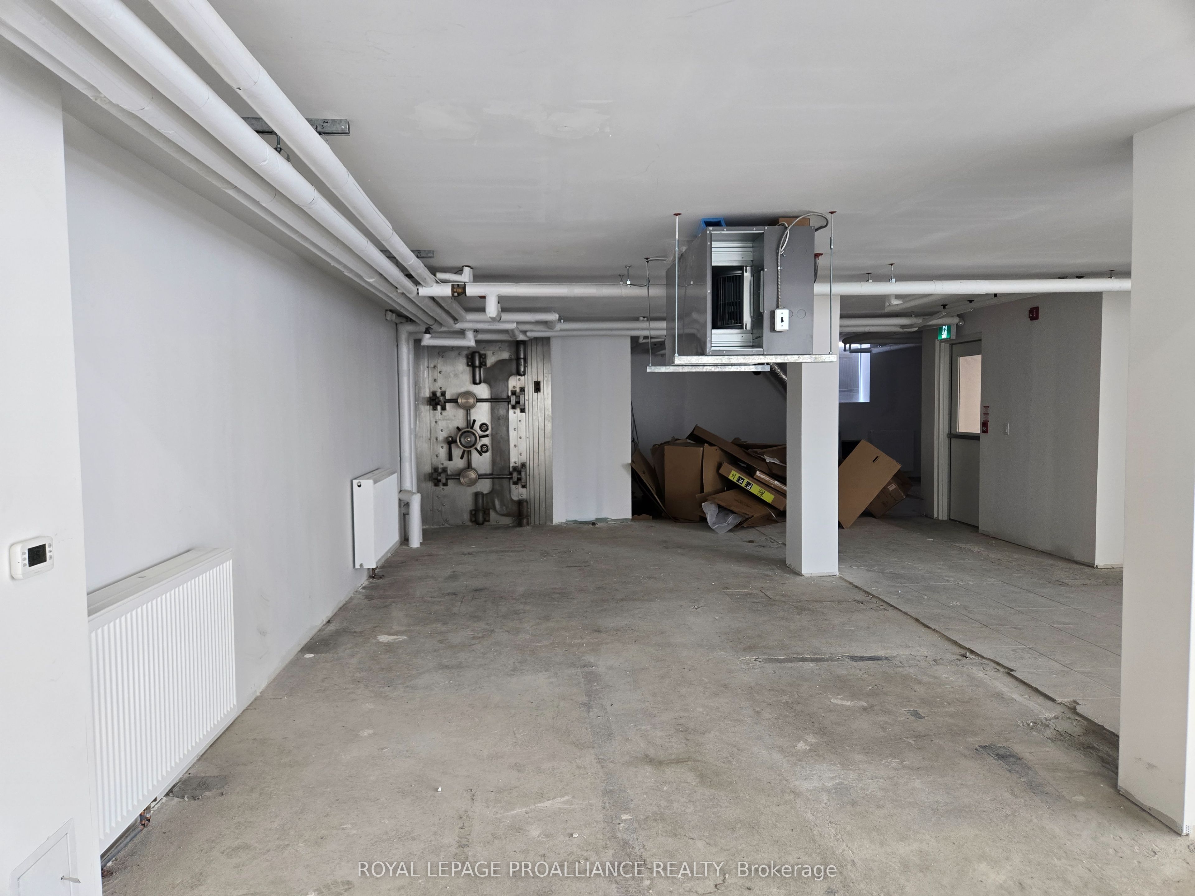 241 Front Street Property Photo 15